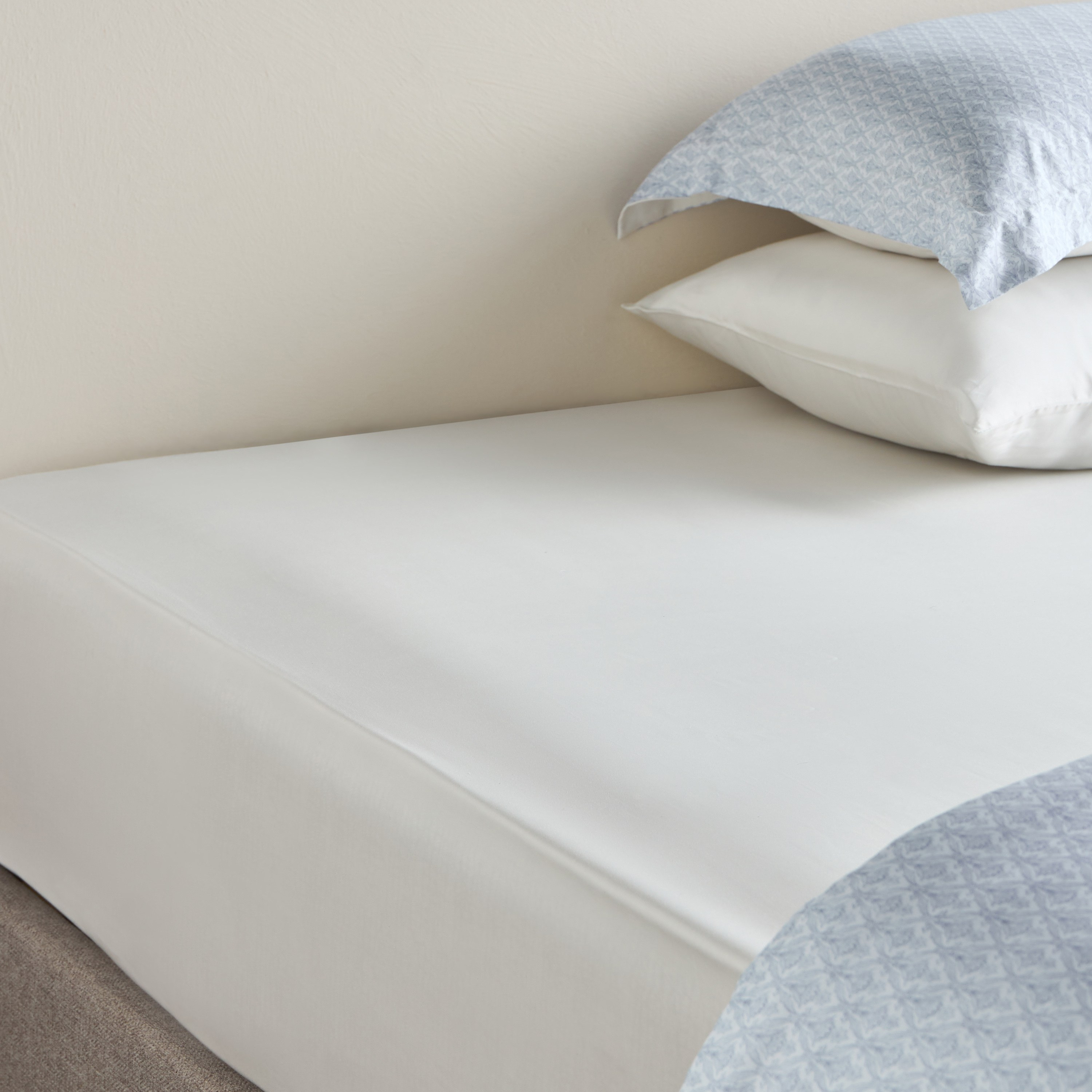 Tyno Lyocell Printed 6-Piece Super King Comforter and Sheet Set - 240x260 cm-household-bedding-comfortersandbedspreads-bedinabag-image-5