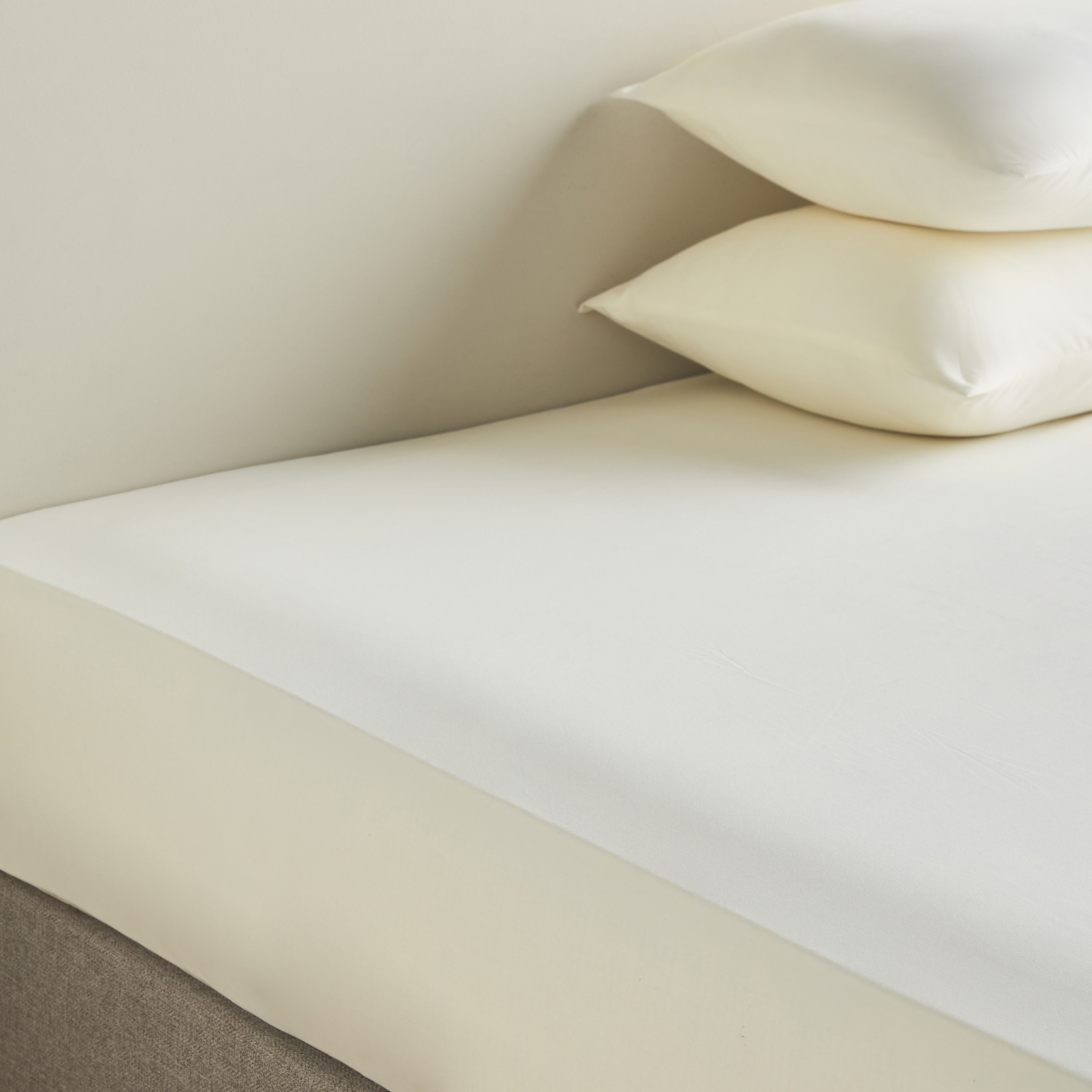 Amphora Super King Fitted Sheet - 200x205 cm-household-bedding-sheetsandpillowcases-fittedsheets-image-3
