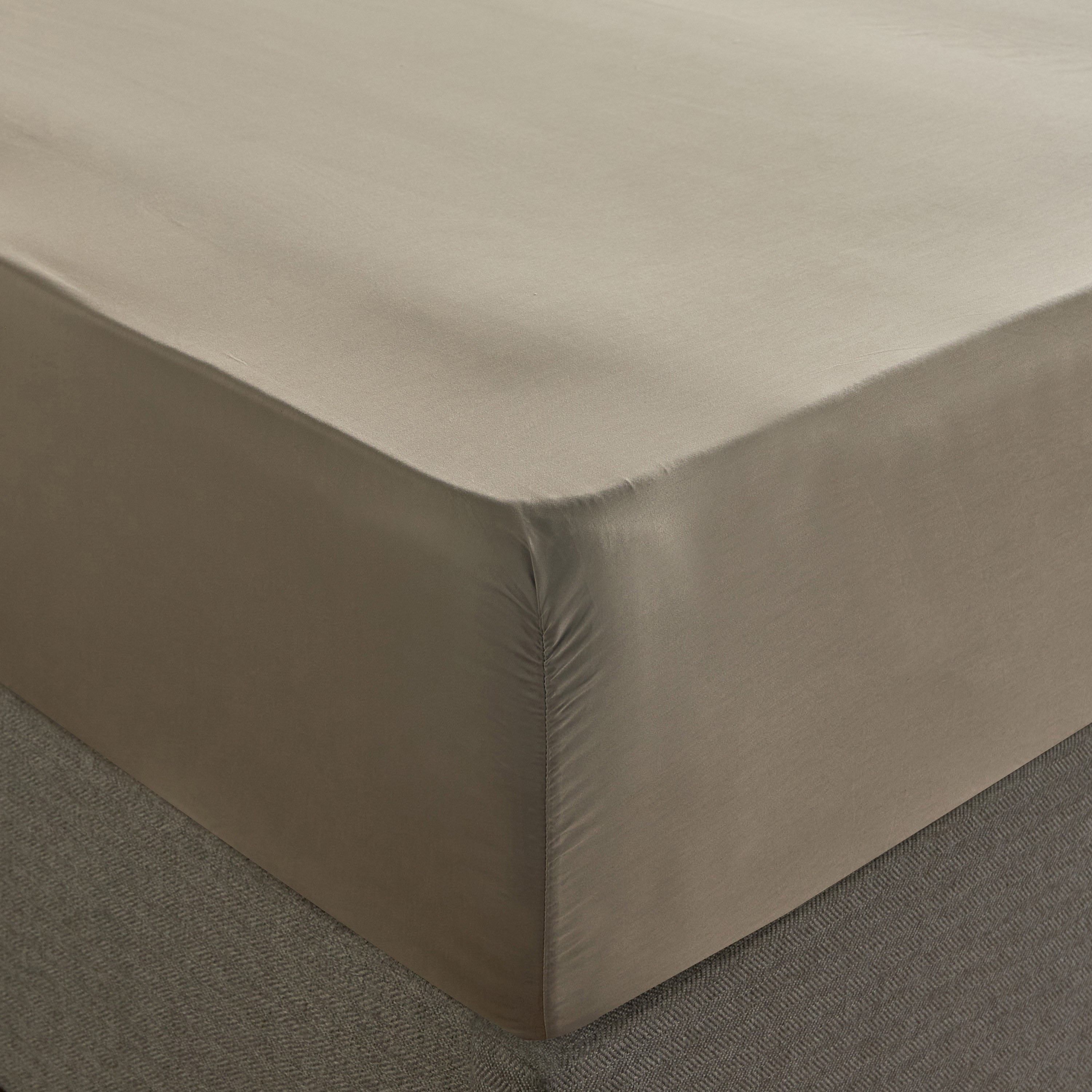 شرشف مطاطي كامل بنسيج ساتان قطني وعدد 1000 خيط - إيفيلور - 120×200 سم-household-bedding-sheetsandpillowcases-fittedsheets-image-1