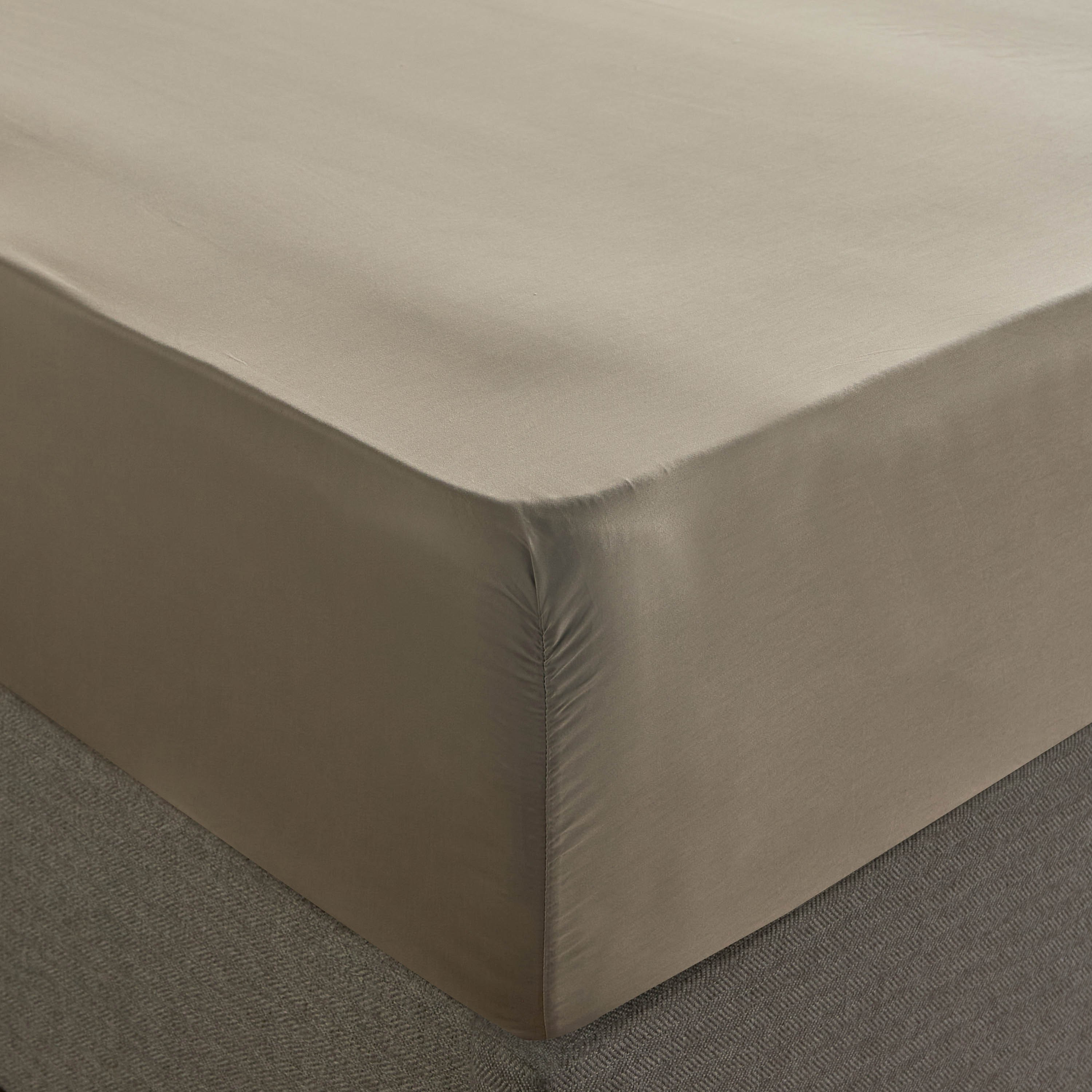 شرشف مطّاطي كوين قطن ساتان منسوج بعدد خيوط 1000خيط - إيفلور - 160×200 سم-household-bedding-sheetsandpillowcases-fittedsheets-image-1