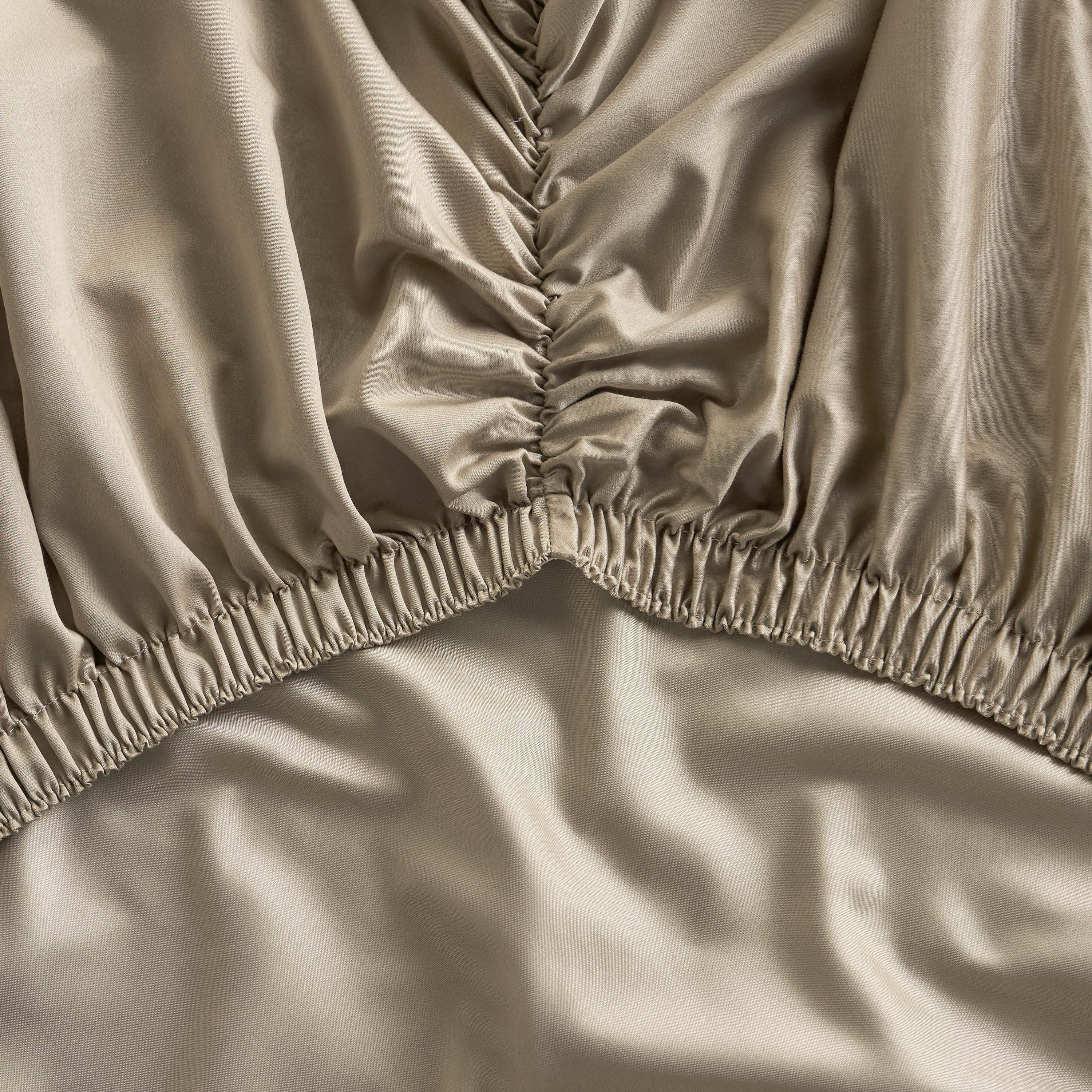 شرشف مطّاطي كوين قطن ساتان منسوج بعدد خيوط 1000خيط - إيفلور - 160×200 سم-household-bedding-sheetsandpillowcases-fittedsheets-image-2