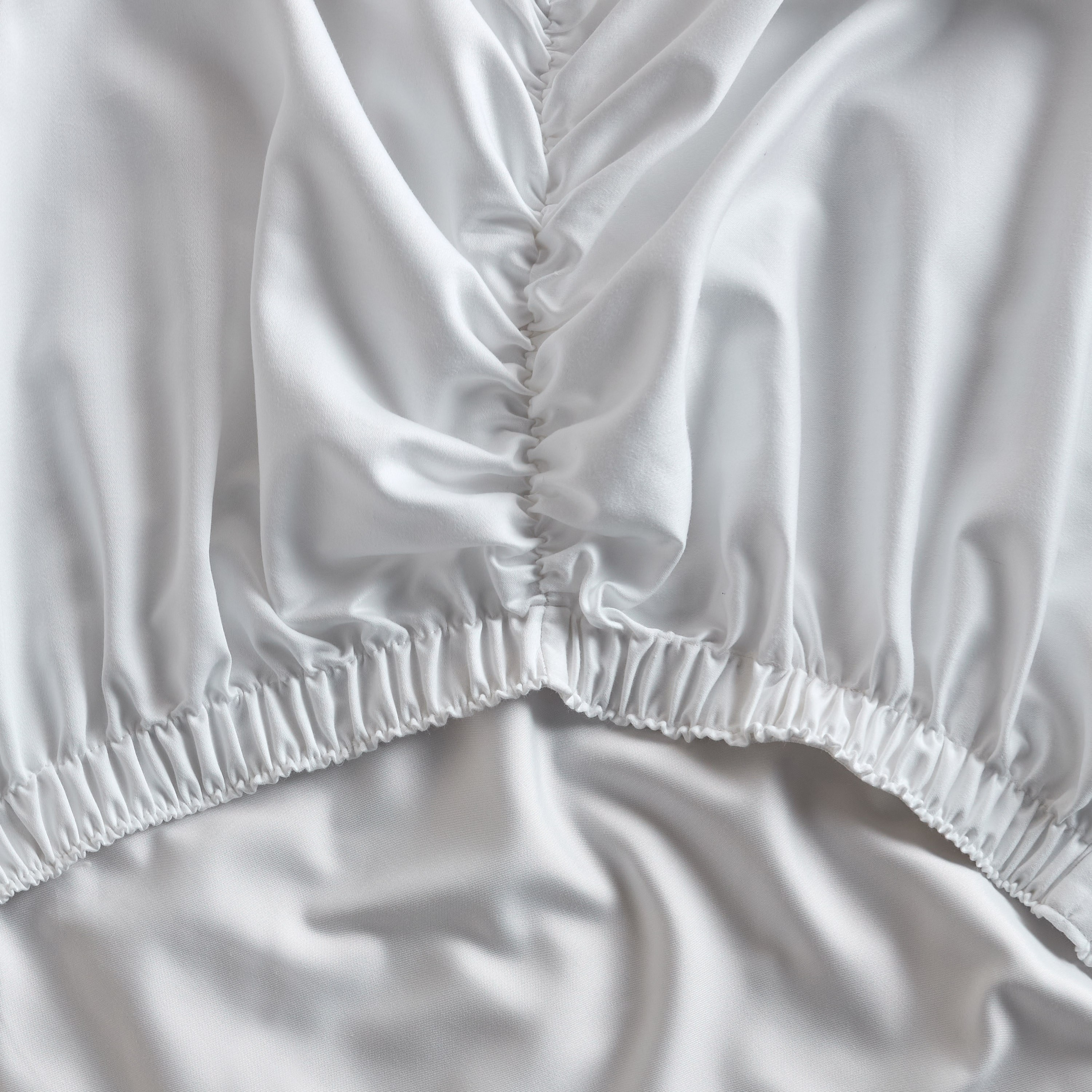شرشف مطّاطي كوين قطن ساتان منسوج بعدد خيوط 1000خيط - إيفلور - 160×200 سم-household-bedding-sheetsandpillowcases-fittedsheets-image-2