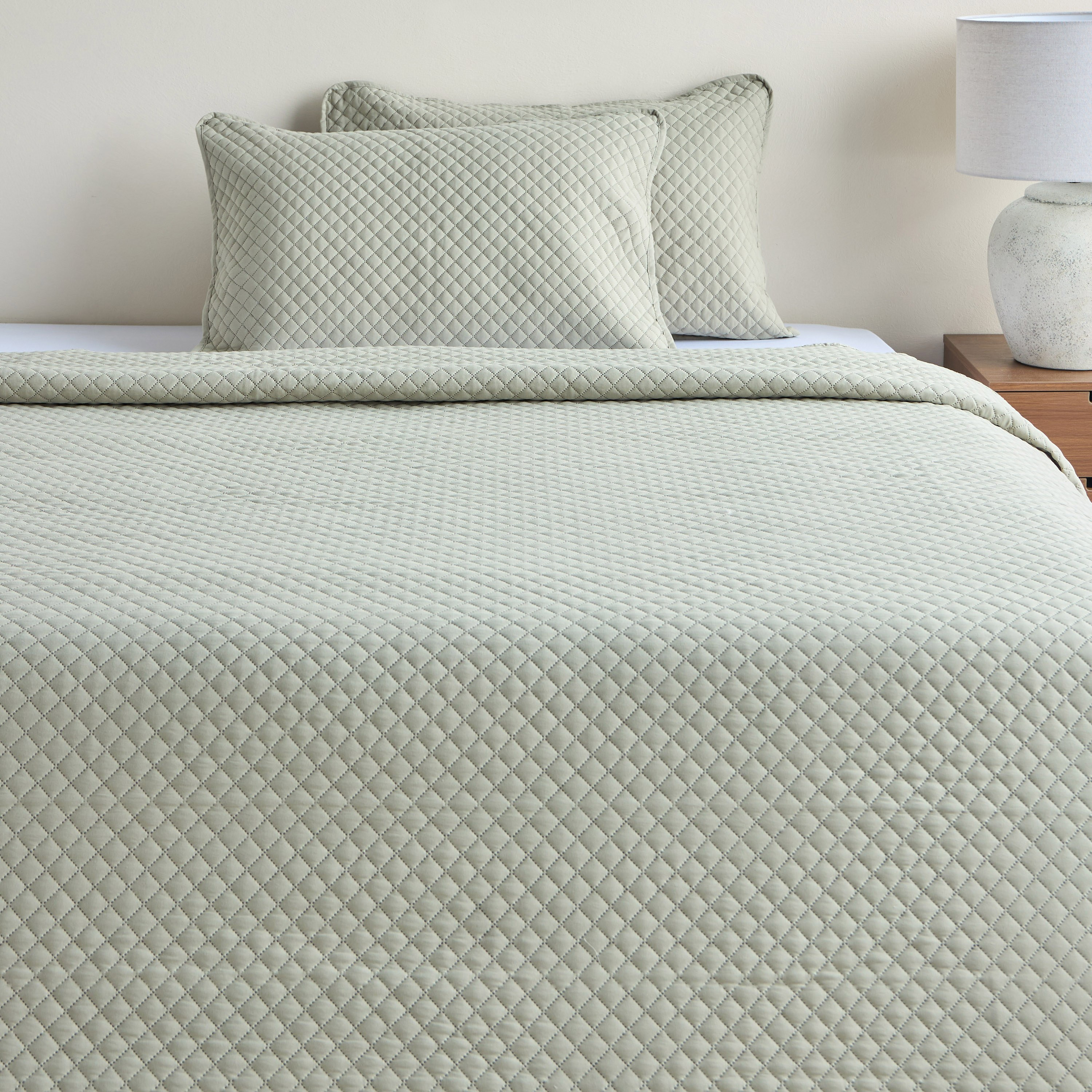 Marla Washed Quilted 3-Piece Super King Bedspread Set - 240x260 cm-household-bedding-comfortersandbedspreads-bedspreads-image-2
