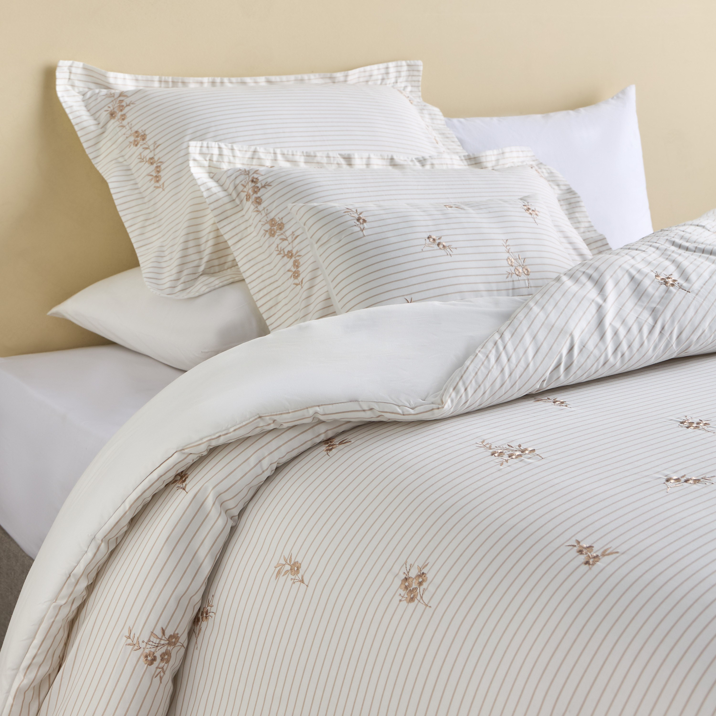 Foliage Milie Cotton Embroidered 200 Thread Count 4-Piece Super King Comforter Set - 240x260 cm-household-bedding-comfortersandbedspreads-comforters-image-1