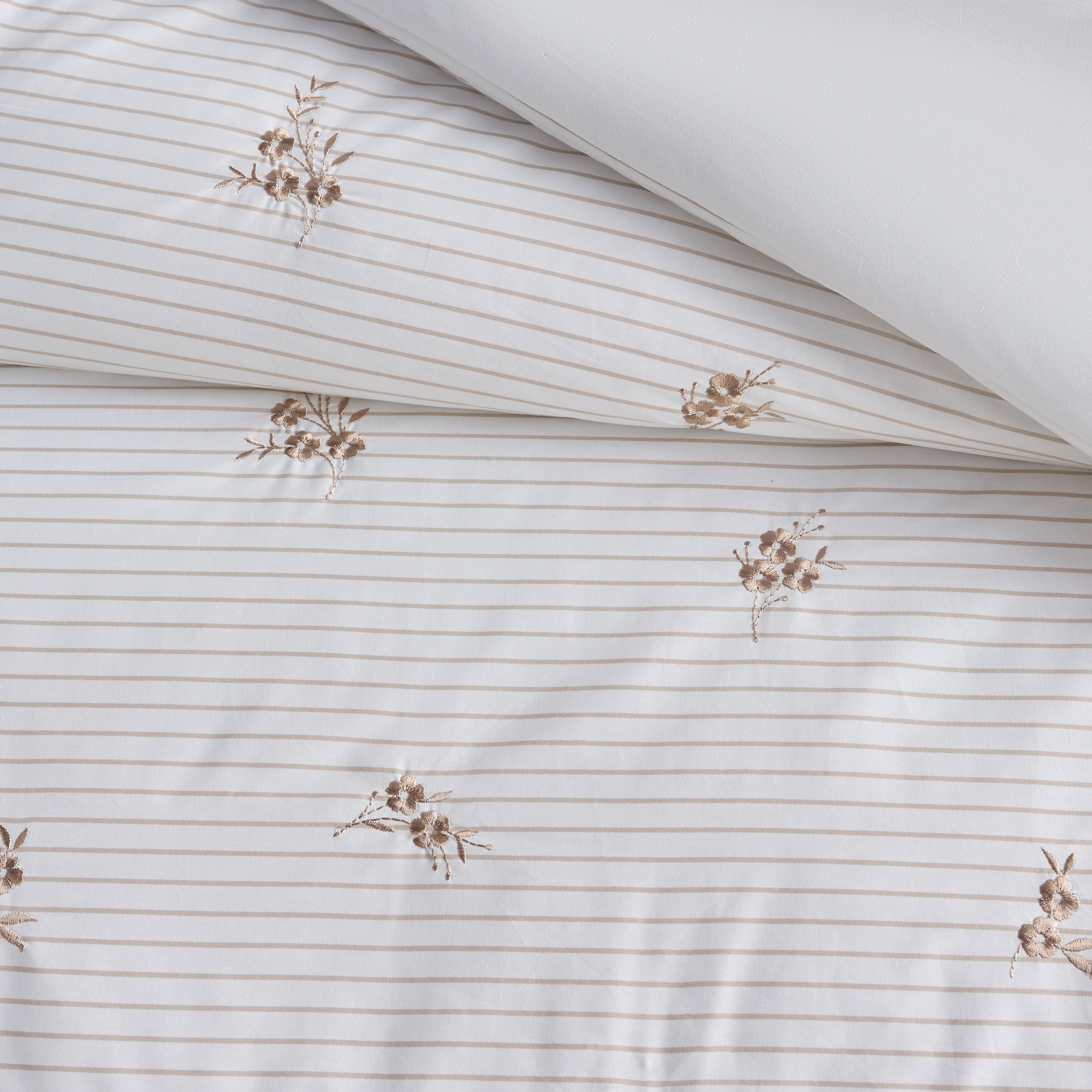 Foliage Milie Cotton Embroidered 200 Thread Count 4-Piece Super King Comforter Set - 240x260 cm-household-bedding-comfortersandbedspreads-comforters-image-4