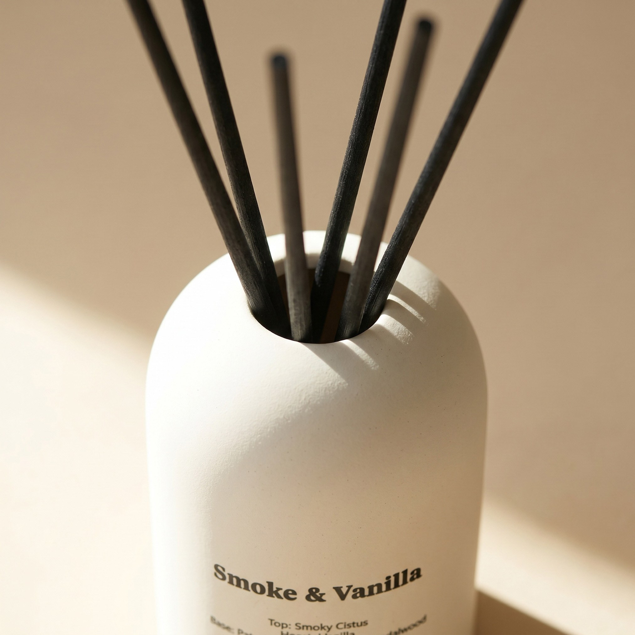 Lumen Smoke and Vanilla Ceramic Reed Diffuser - 150 ml-household-homefragrance-reeddiffusers-image-2