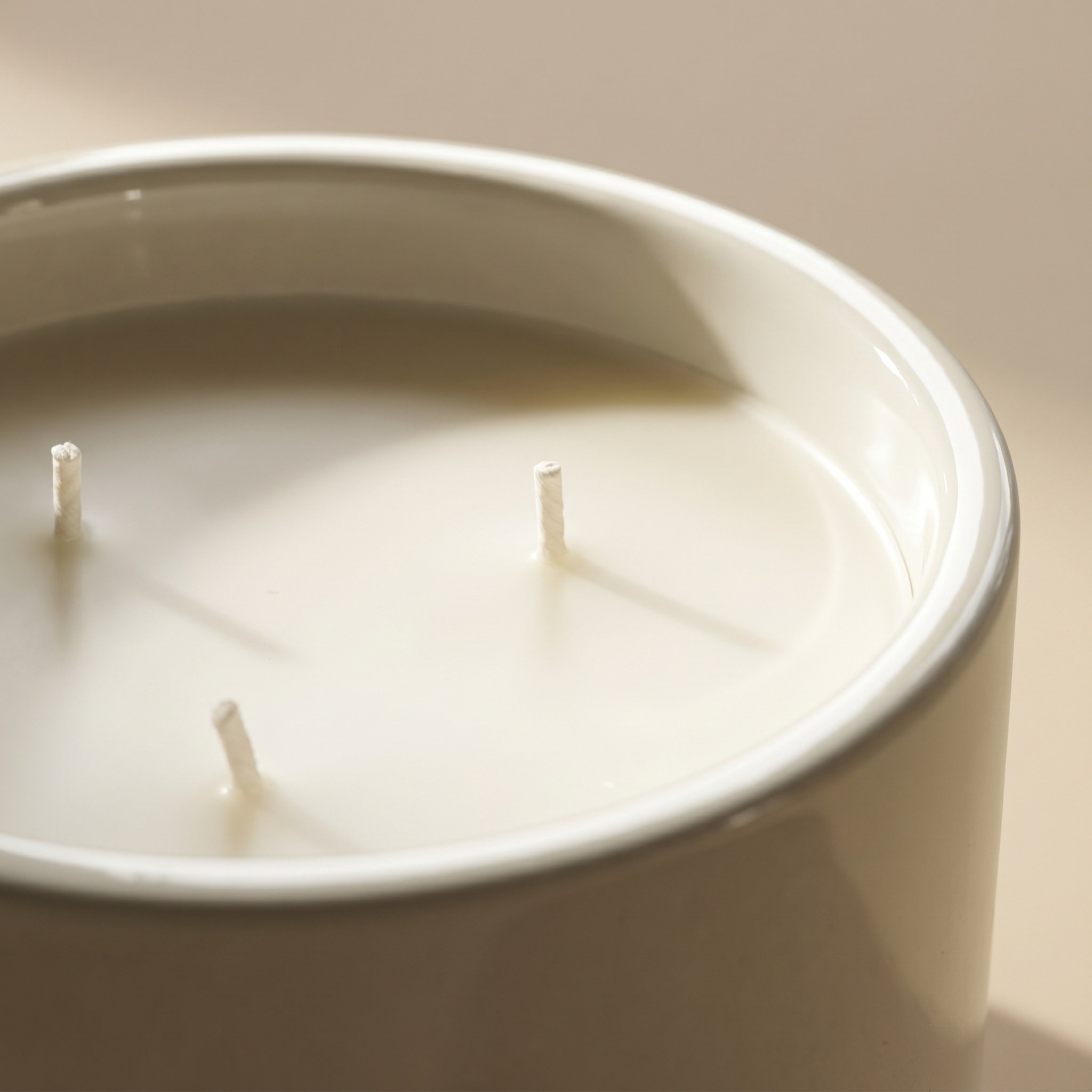 جرة شمعة معطرة برائحة الفانيليا والدخان - لومن - 20 ساعة-household-homefragrance-candles-image-4