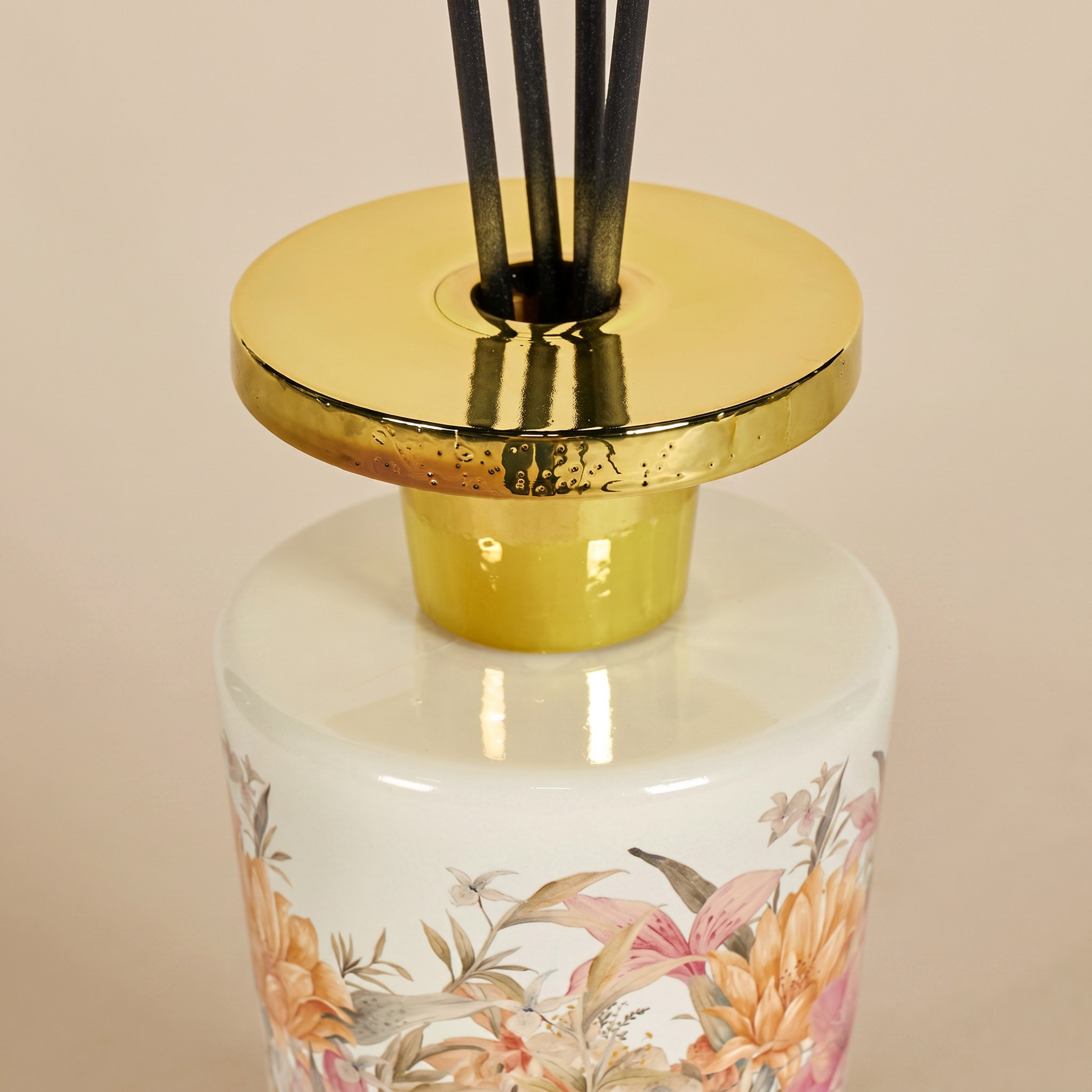 موزع عطور بالأعواد ماغنوليا أمبر - ريفيري - 500 مل-household-homefragrance-reeddiffusers-image-3