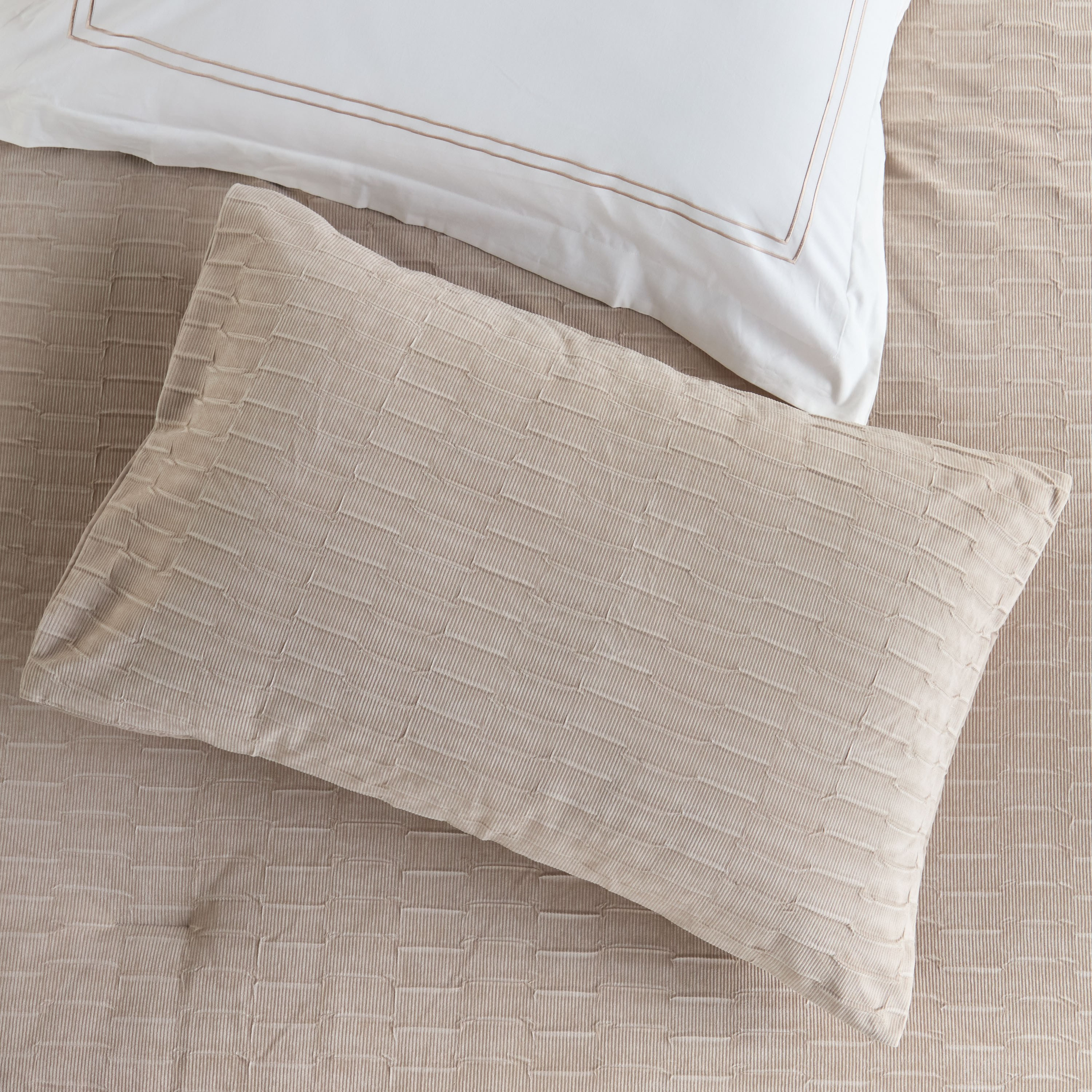 Rex Greek Velvet Weave 4-Piece Full Comforter and Sheet Set- 160x240 cm-household-bedding-comfortersandbedspreads-bedinabag-image-3