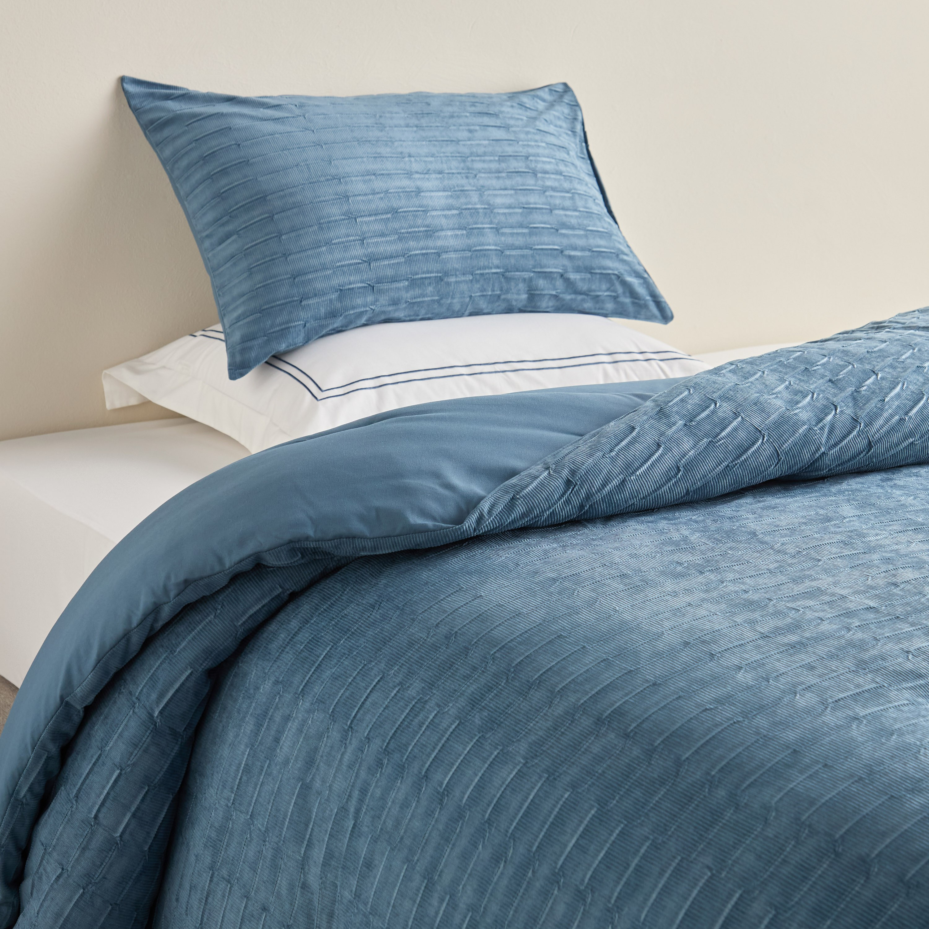 Rex Greek Velvet Weave 4-Piece Full Comforter and Sheet Set- 160x240 cm-household-bedding-comfortersandbedspreads-bedinabag-image-1