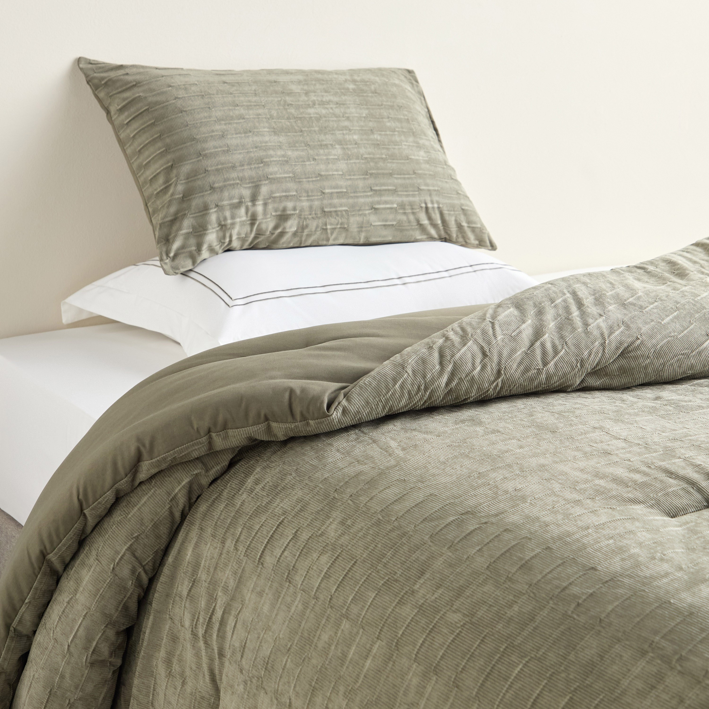 Rex Greek Velvet Weave 4-Piece Full Comforter and Sheet Set- 160x240 cm-household-bedding-comfortersandbedspreads-bedinabag-image-1