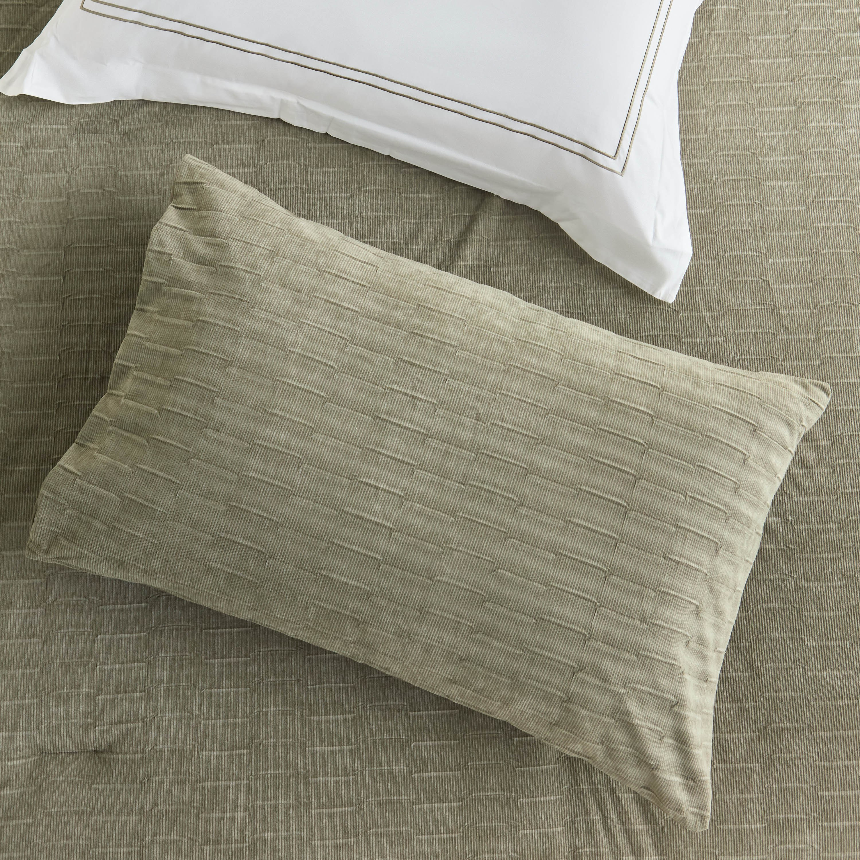 Rex Greek Velvet Weave 4-Piece Full Comforter and Sheet Set- 160x240 cm-household-bedding-comfortersandbedspreads-bedinabag-image-3