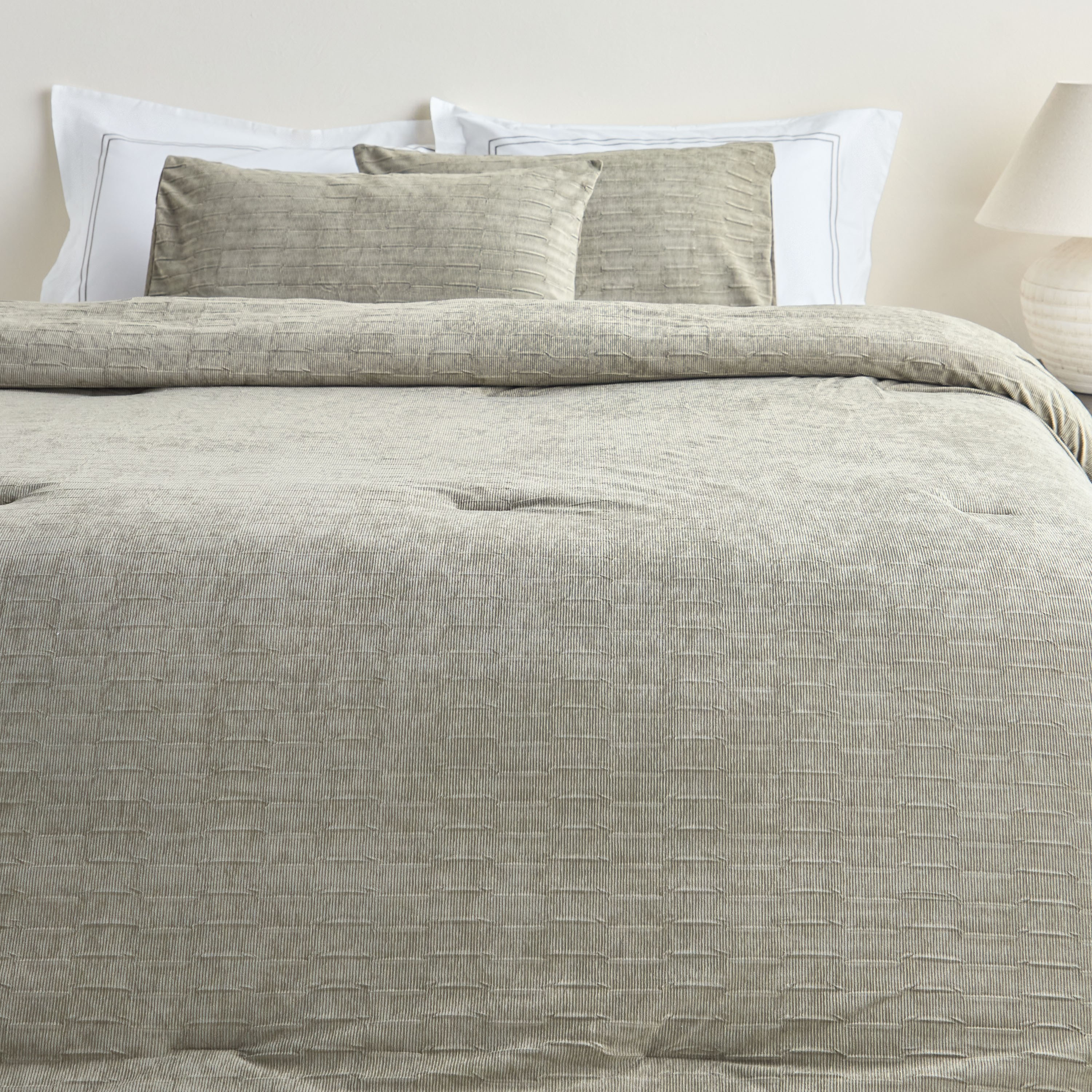 Rex Greek Velvet Weave 6-Piece Super King Comforter and Sheet Set - 240x260 cm-household-bedding-comfortersandbedspreads-bedinabag-image-2