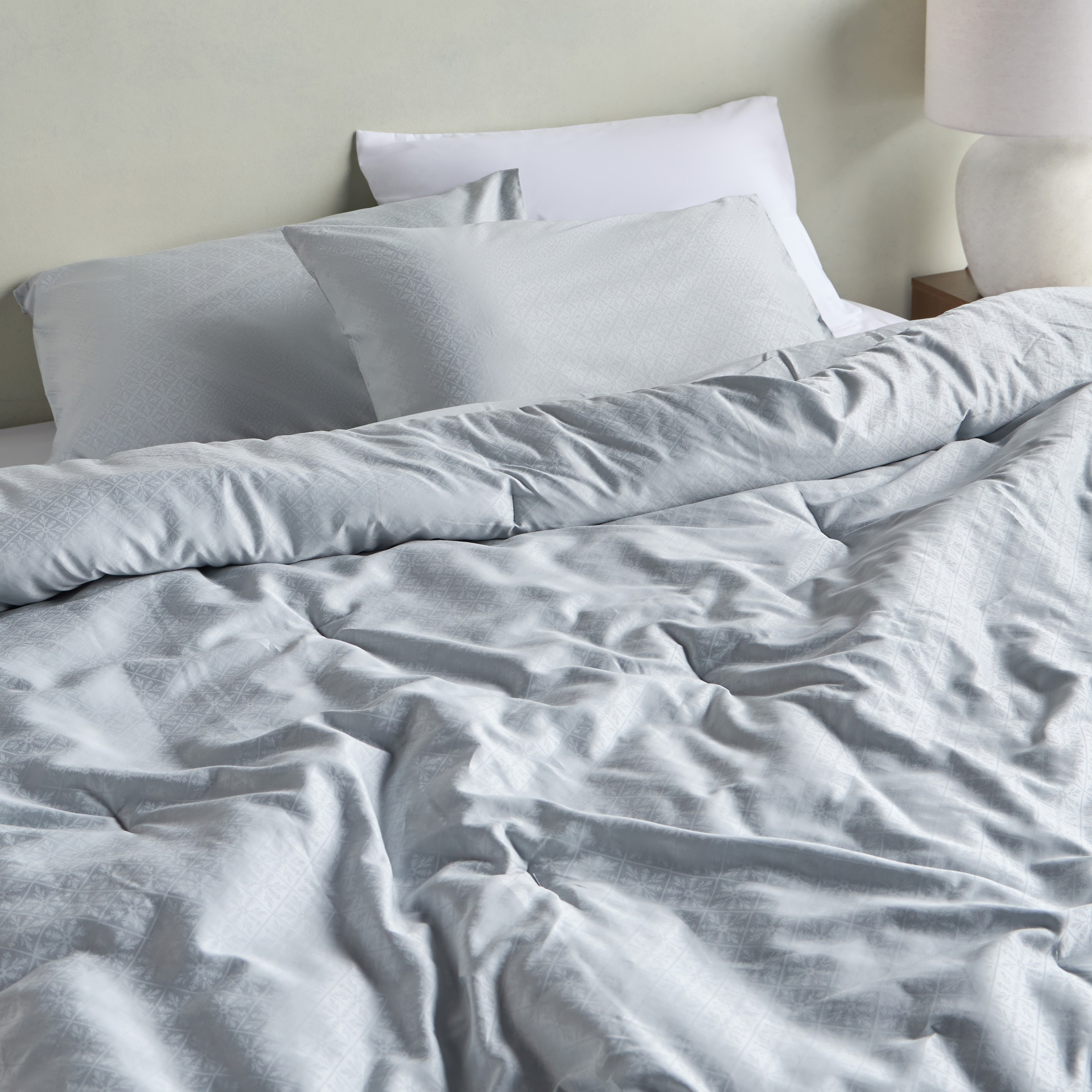 Avira Egyptian Cotton 400 Thread Count 3-Piece Super King Comforter Set - 250x260 cm-household-bedding-comfortersandbedspreads-comforters-image-5
