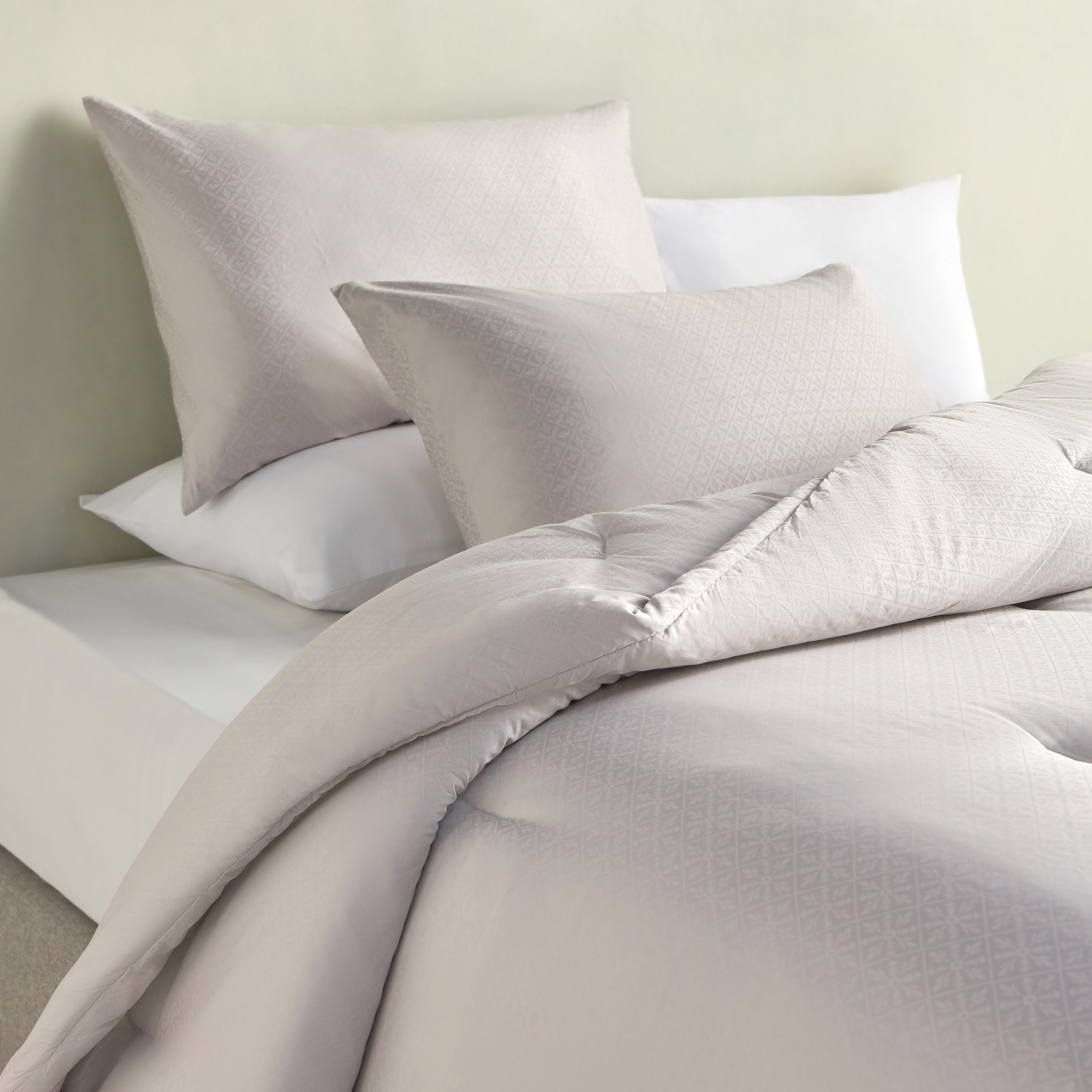Avira Egyptian Cotton 400 Thread Count 3-Piece Super King Comforter Set - 250x260 cm-household-bedding-comfortersandbedspreads-comforters-image-1