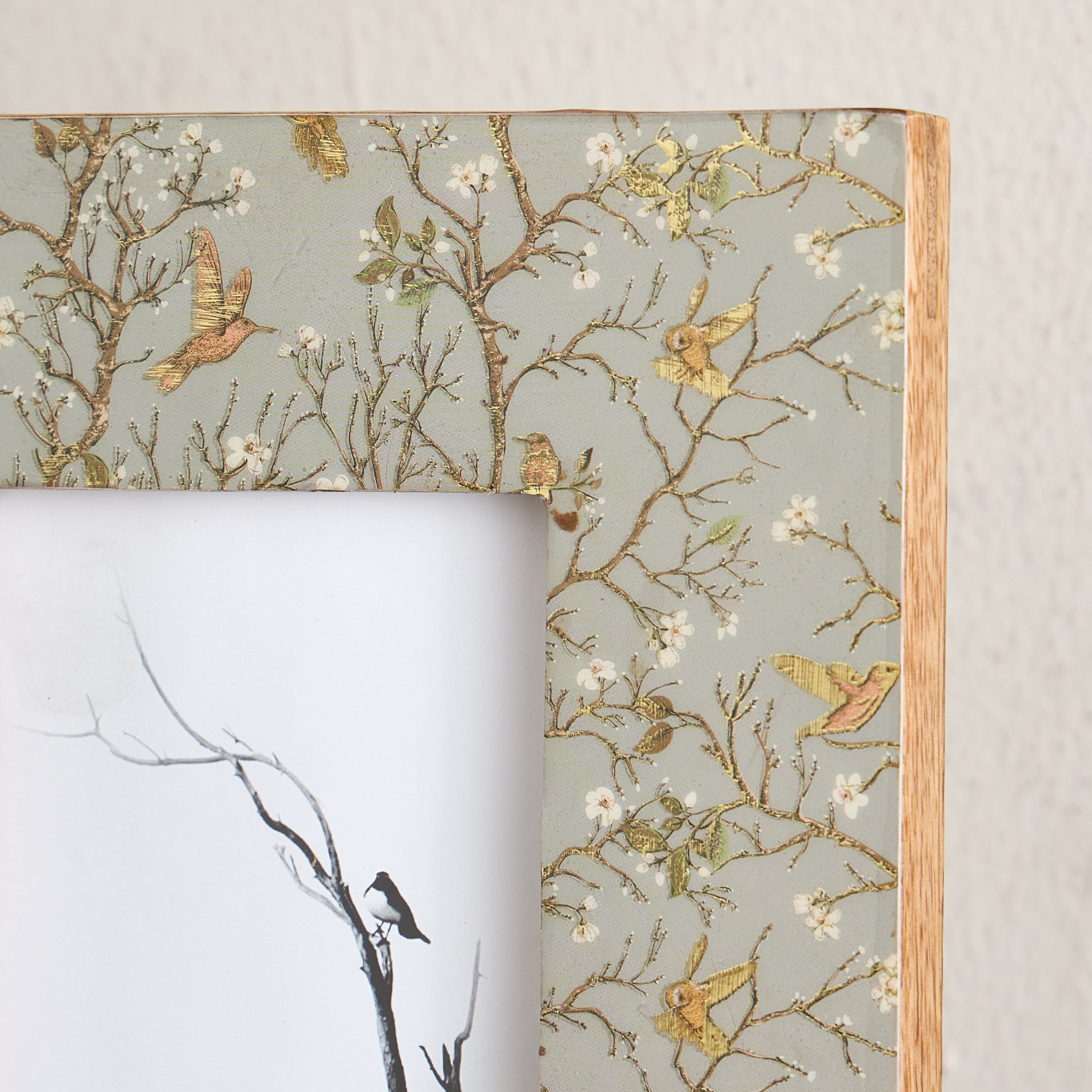 Zaria Photo Frame - 17x12 cm-household-walldecorandmirrors-photoframes-image-2