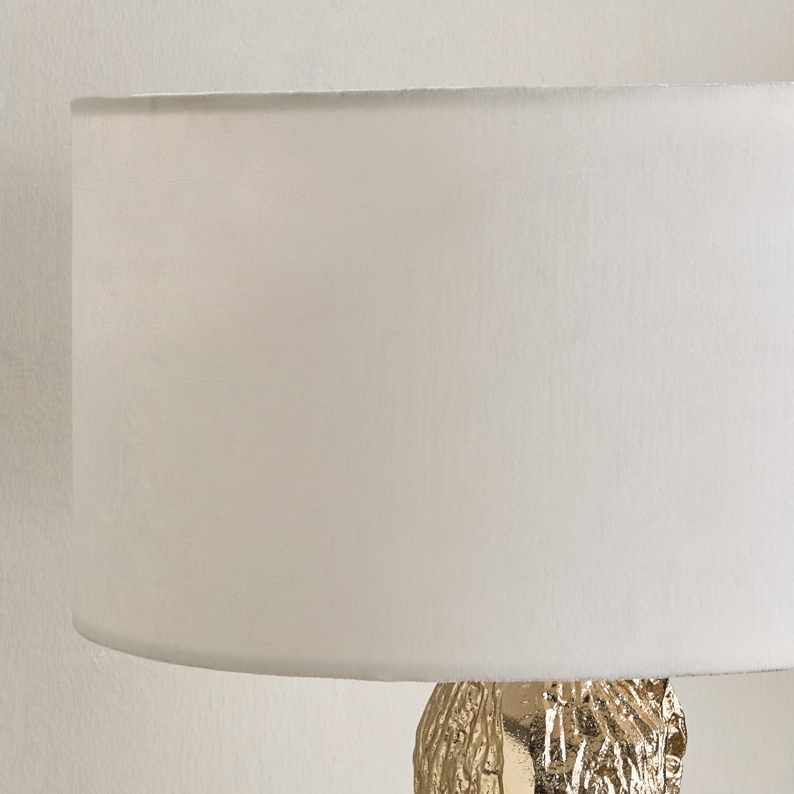 Ursina Aluminium Table Lamp - 66 cm-household-lighting-tableanddesklamps-image-3