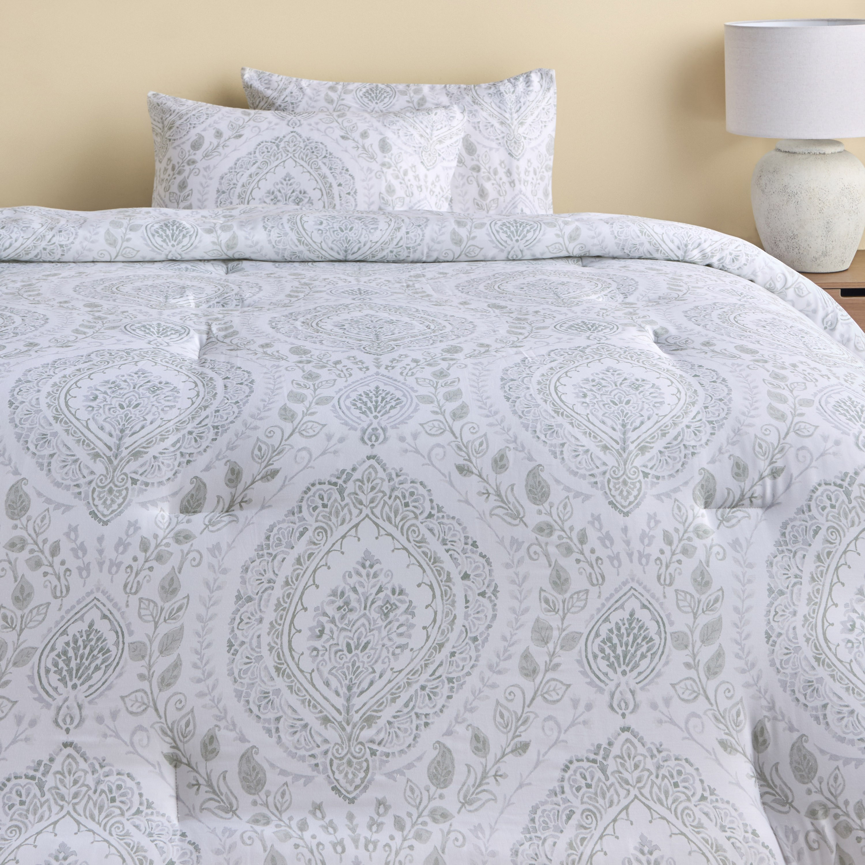 طقم لحاف قطن سوبر كينج بطبعات زهرية من 3 قطع - شيترا - 240x260 سم-household-bedding-comfortersandbedspreads-comforters-image-2