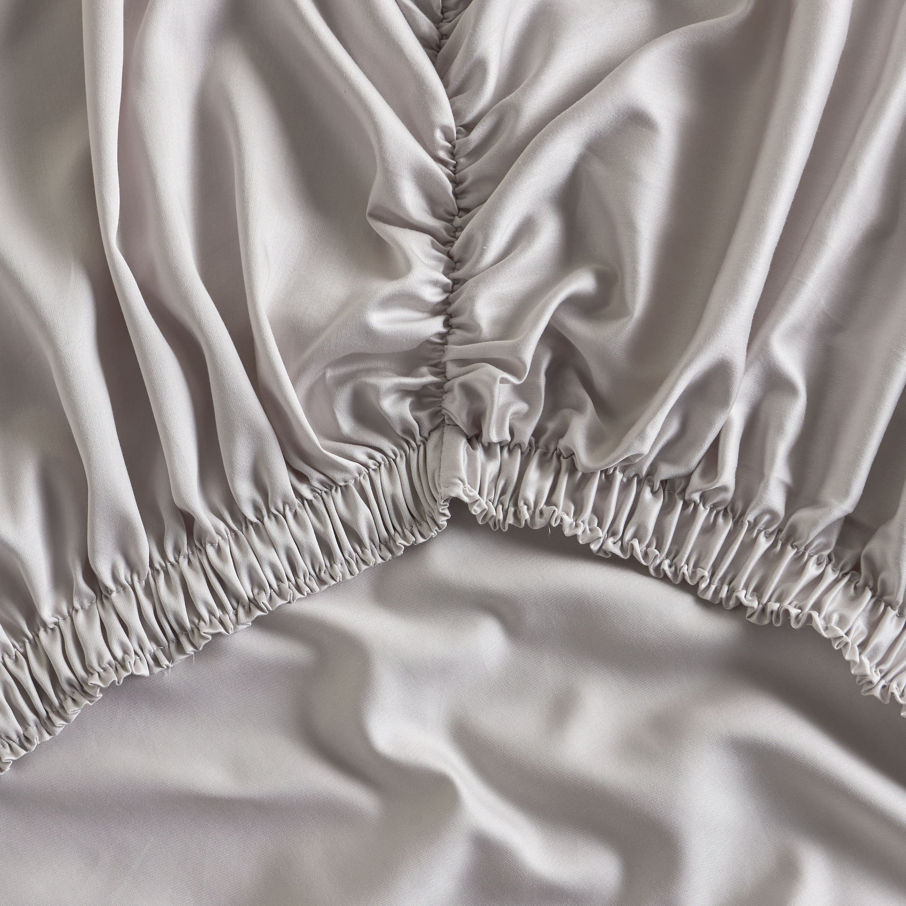 شرشف مطاطي سوبر كينج قطن مصري بعدد 400 خيط - أفيرا - 200x205 سم-household-bedding-sheetsandpillowcases-fittedsheets-image-2