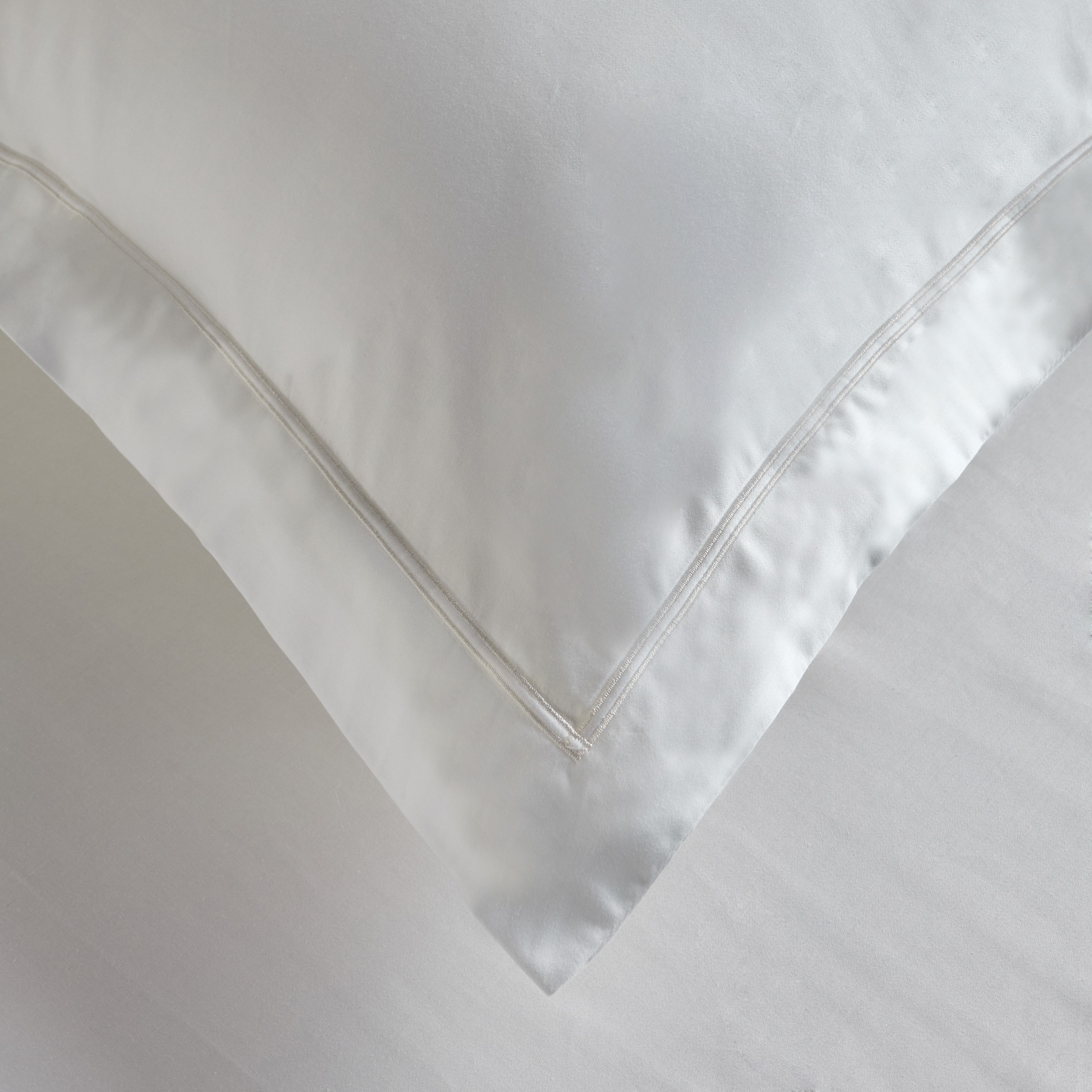 طقم أغطية وسائد قطن مصري بعدد 400 خيط قطعتين - أفيرا - 50x75 سم-household-bedding-sheetsandpillowcases-pillowcases-image-3