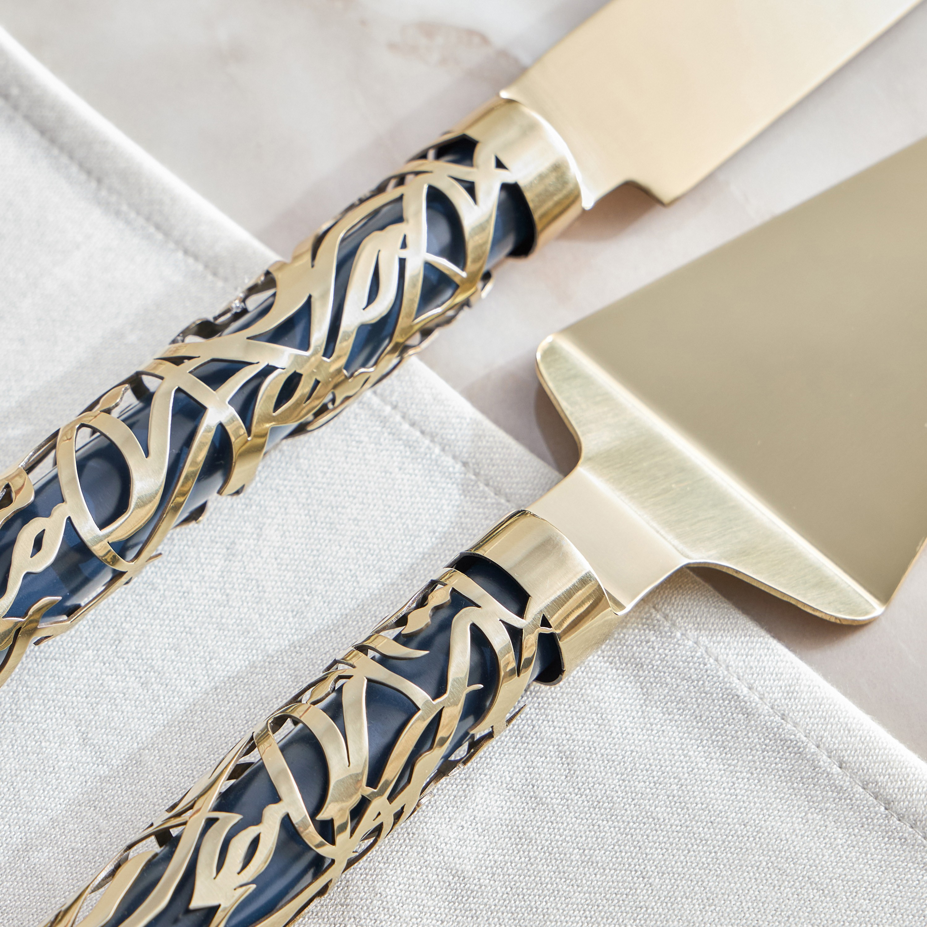 طقم تقديم كيك قطعتين إحسان - ضياء علام-household-dining-cutlery-spoonsforksandknives-image-2