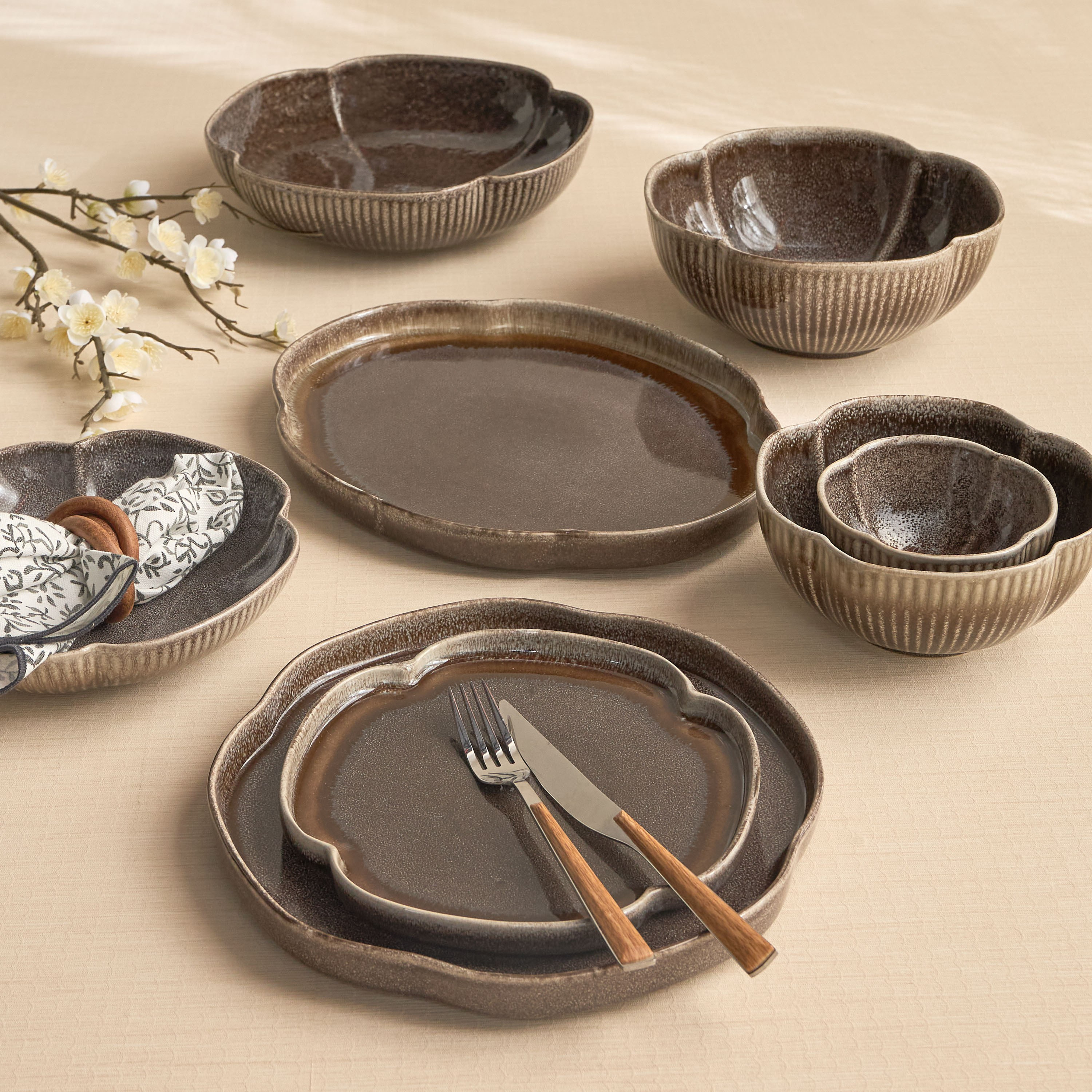 Olivia Ceramic Serving Platter - 34 cm-household-dining-serveware-servingplatters-image-3