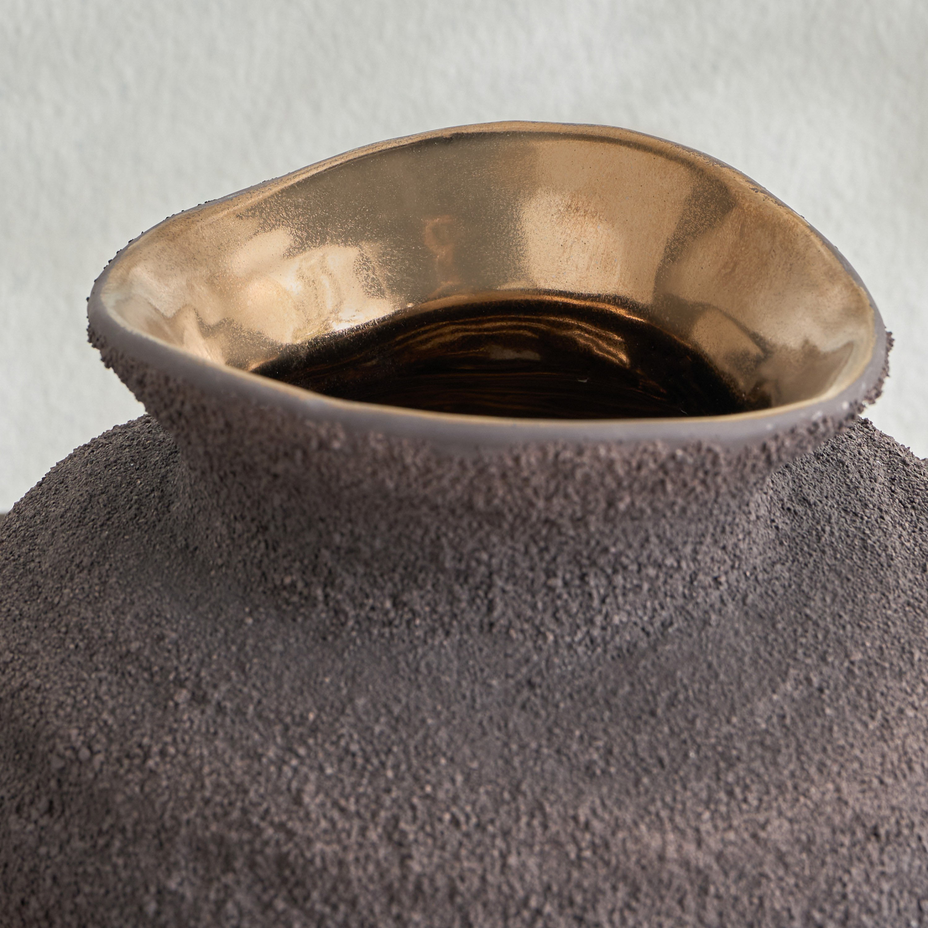 Dara Ceramic Vase - 16 cm-household-decor-vasesandbowls-image-2