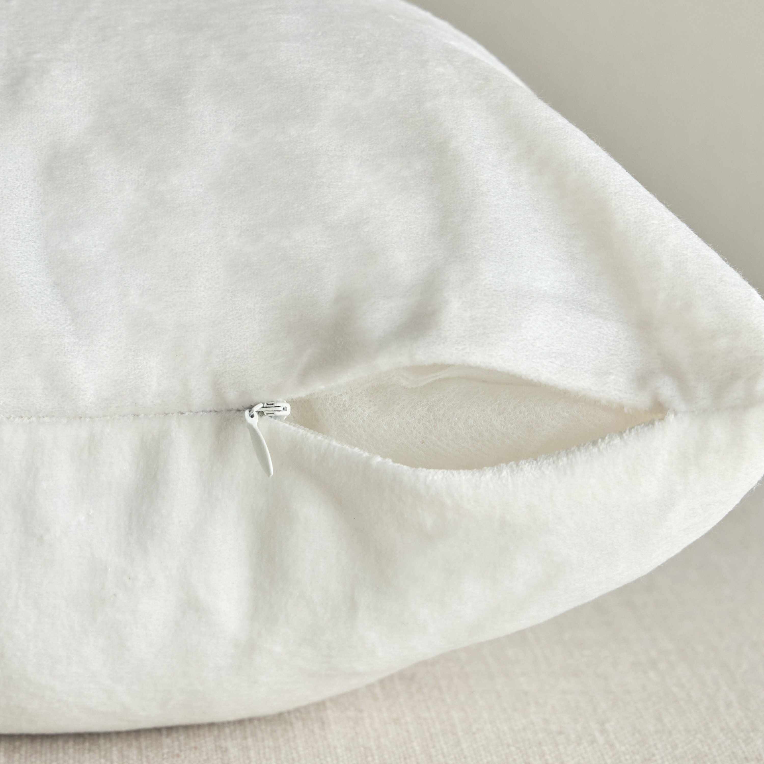 Diaa Allam-Ehsan Embroidered Velvet Cushion Cover - 45x45 cm-household-cushionsandthrows-cushioncovers-image-3
