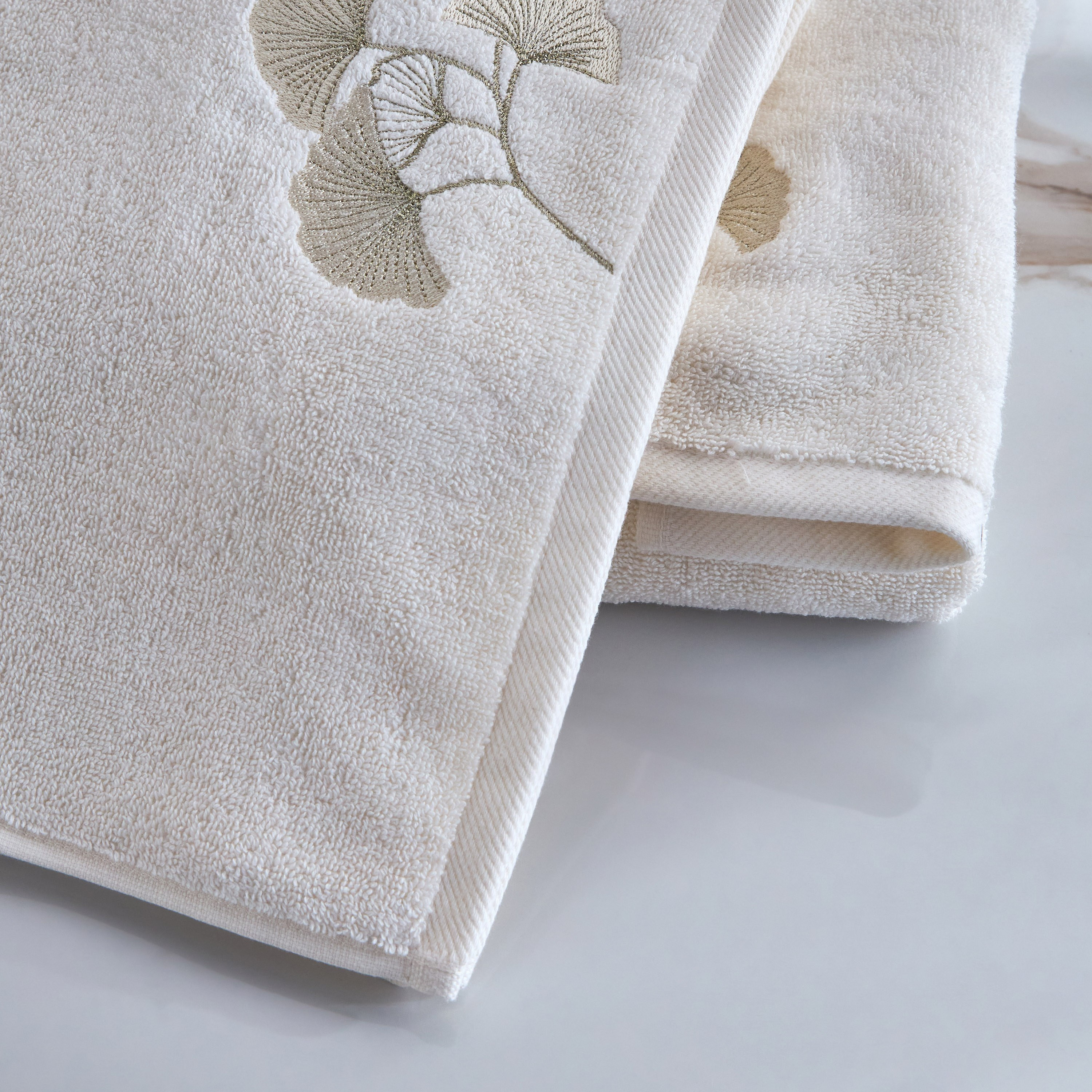 طقم مناشف يد قطن تركي 550 جرام لكل متر مربع قطعتين - أمورا - 50x90 سم-household-bathandlaundry-bathlinen-towels-image-3