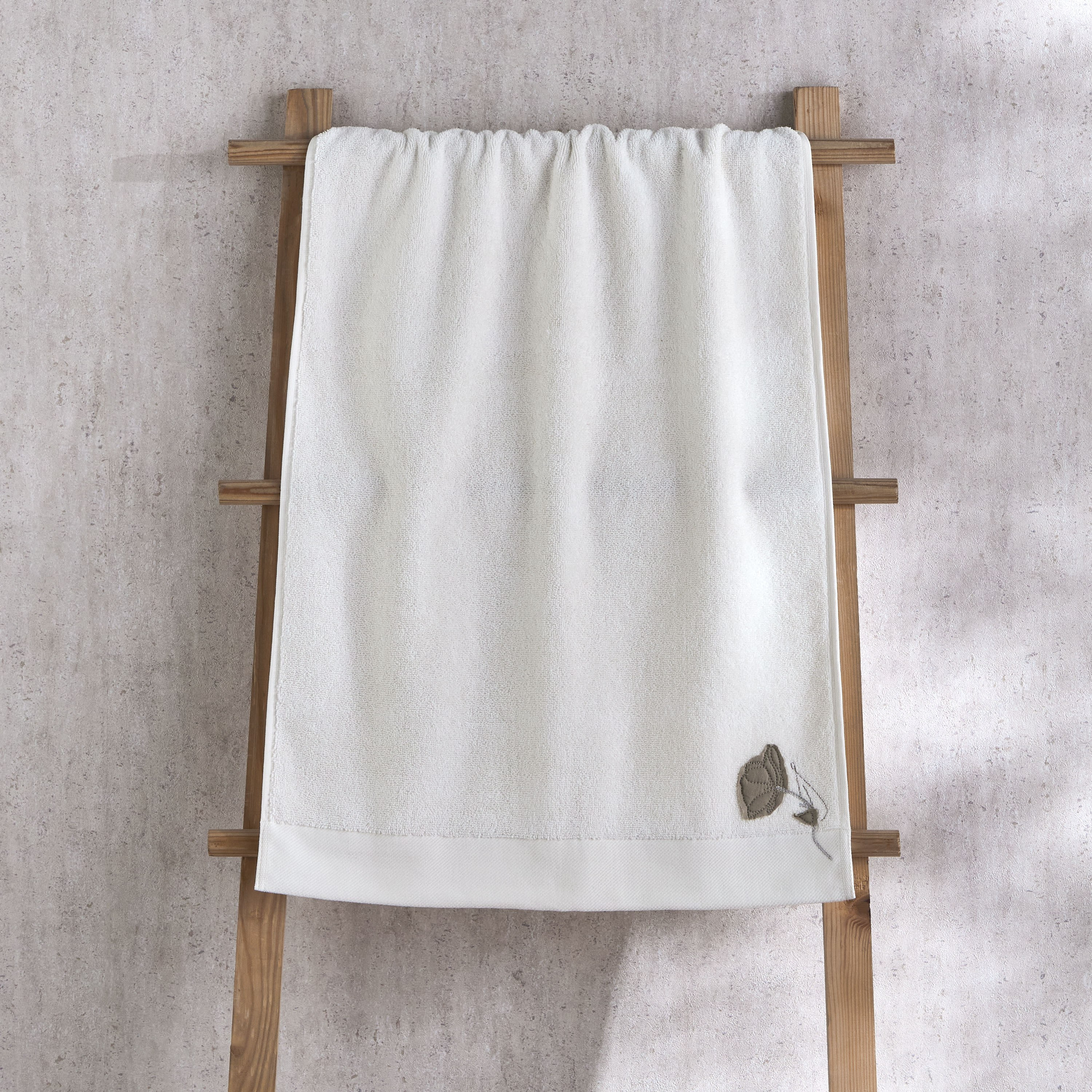 طقم مناشف يد قطن تركي 550 جرام لكل متر مربع قطعتين - ريكو - 50x90 سم-household-bathandlaundry-bathlinen-towels-image-2