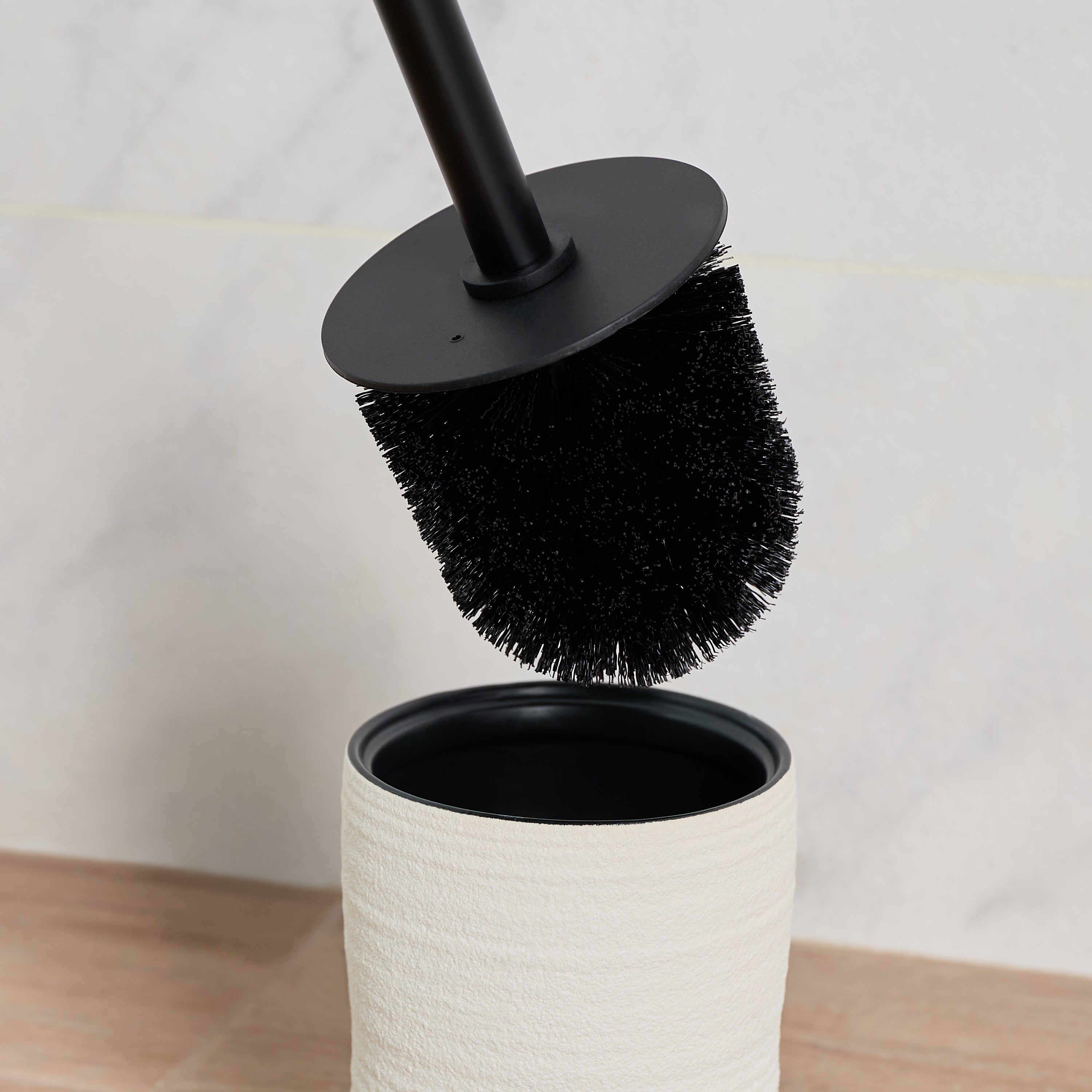 فرشاة حمام بحامل - كلارا-household-bathandlaundry-bathaccessories-toiletbrushholders-image-3
