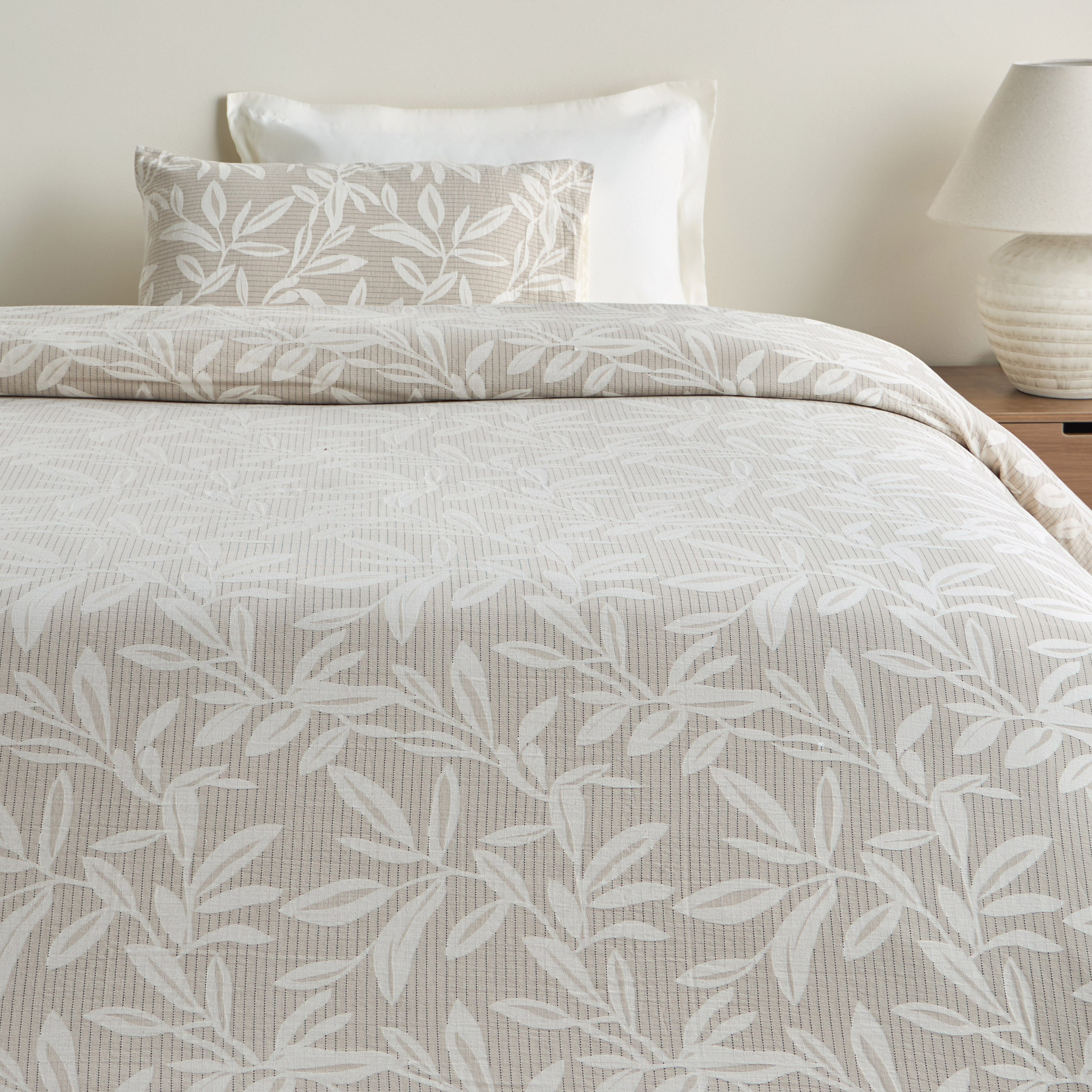 Dini Leafy Cotton Jacquard 4-Piece Full Comforter and Sheet Set - 160x240 cm-household-bedding-comfortersandbedspreads-bedinabag-image-2