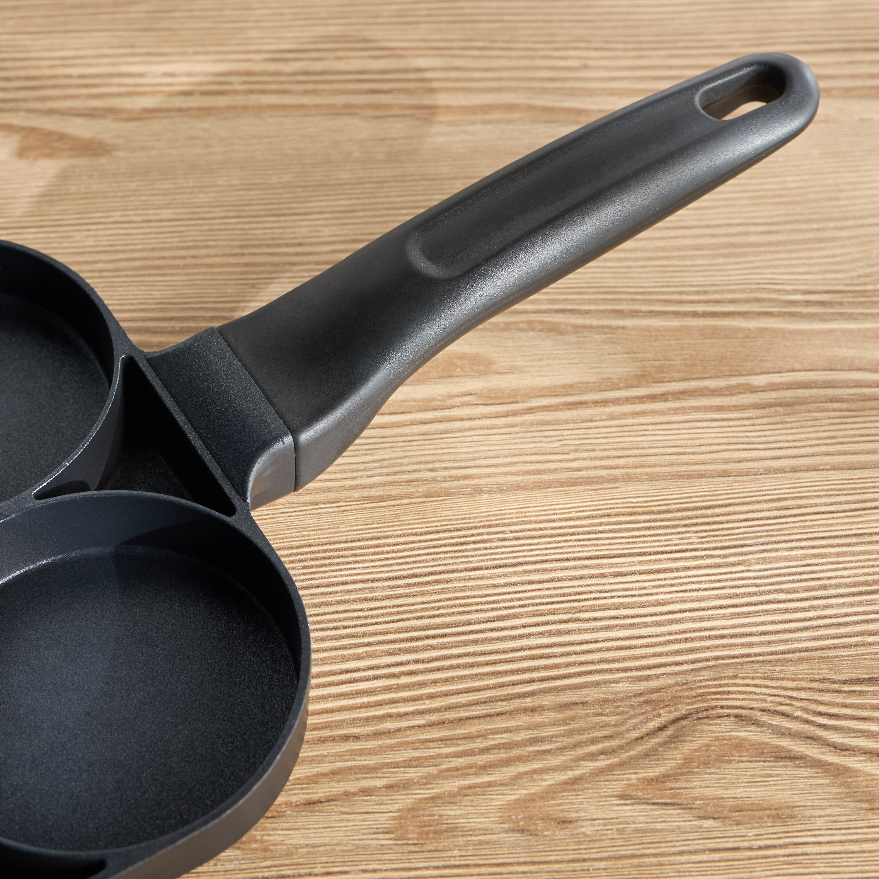 Emblica Aluminium 4-Cup Egg Pan - 17x34 cm-household-kitchen-cookware-potsandpans-image-3