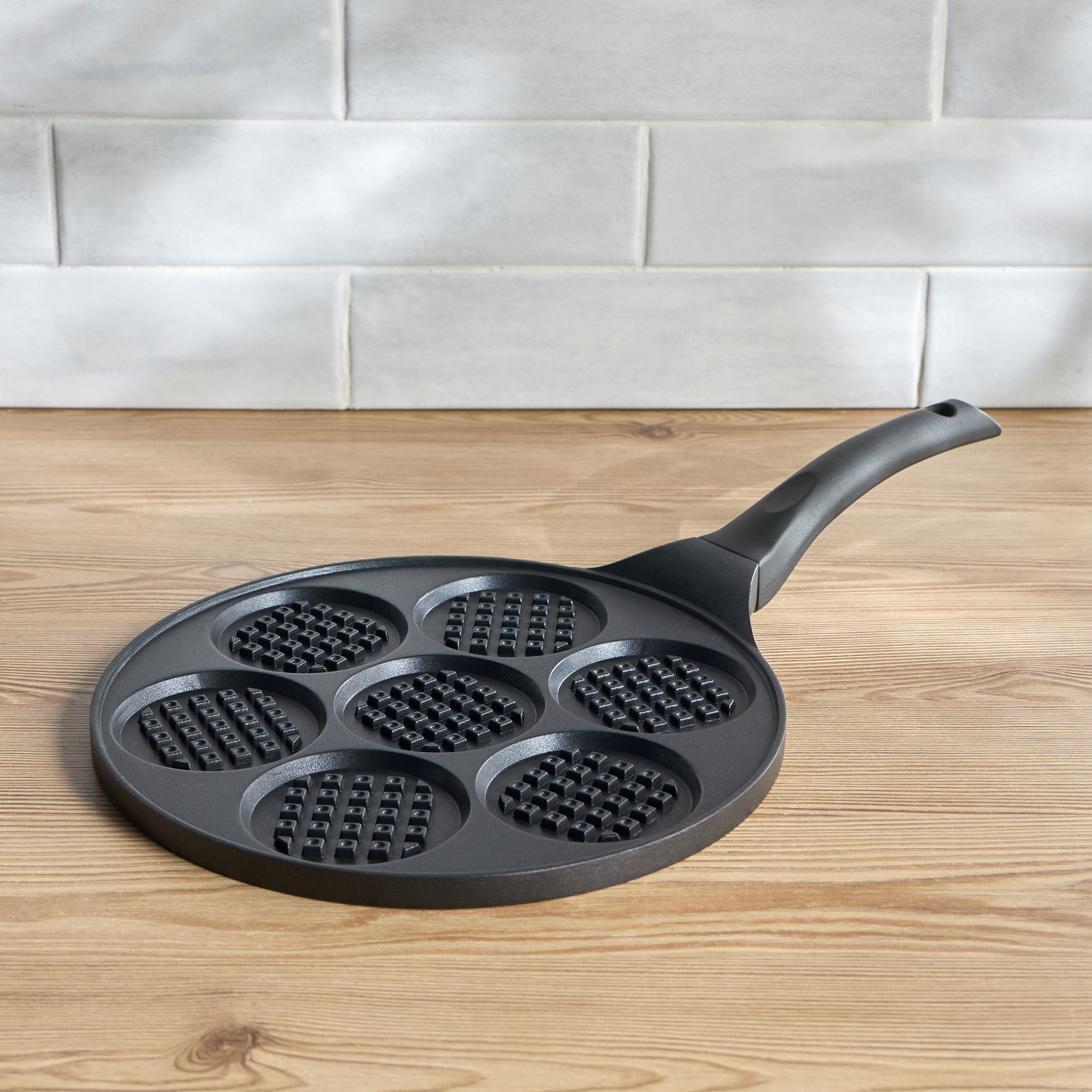 Emblica Aluminium Pancake Pan - 26 cm-household-kitchen-cookware-potsandpans-image-1