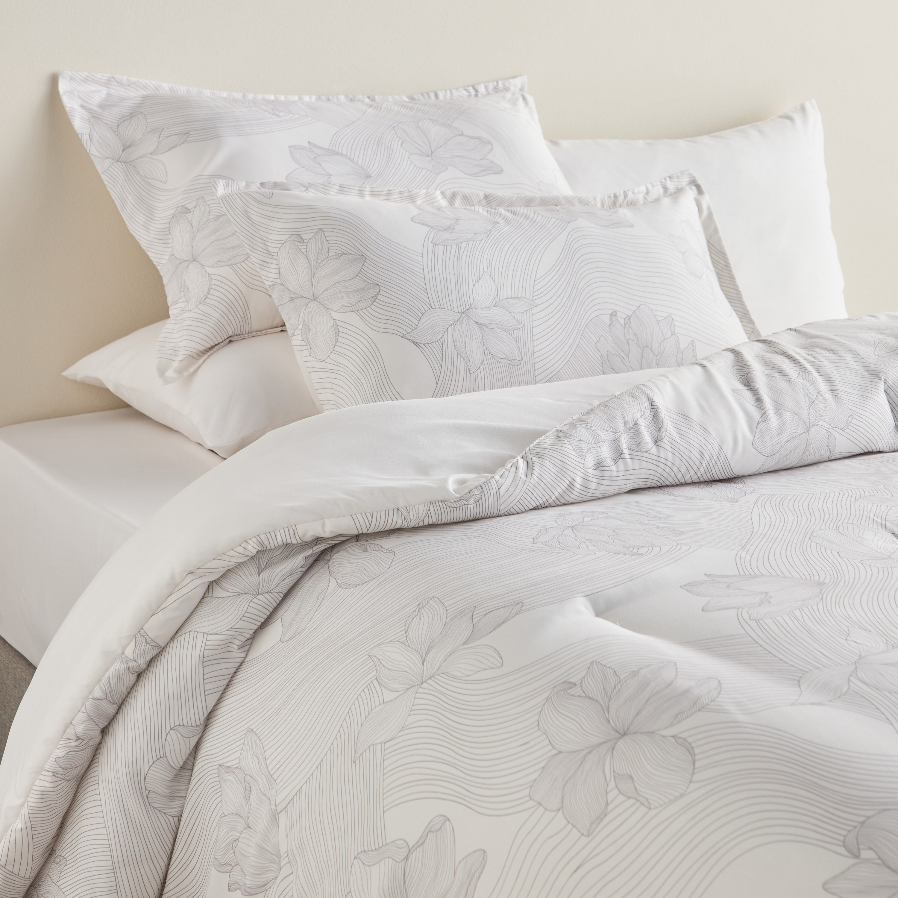 Nyla Floral Printed 6-Piece King Comforter and Sheet Set - 220x240 cm-household-bedding-comfortersandbedspreads-bedinabag-image-1