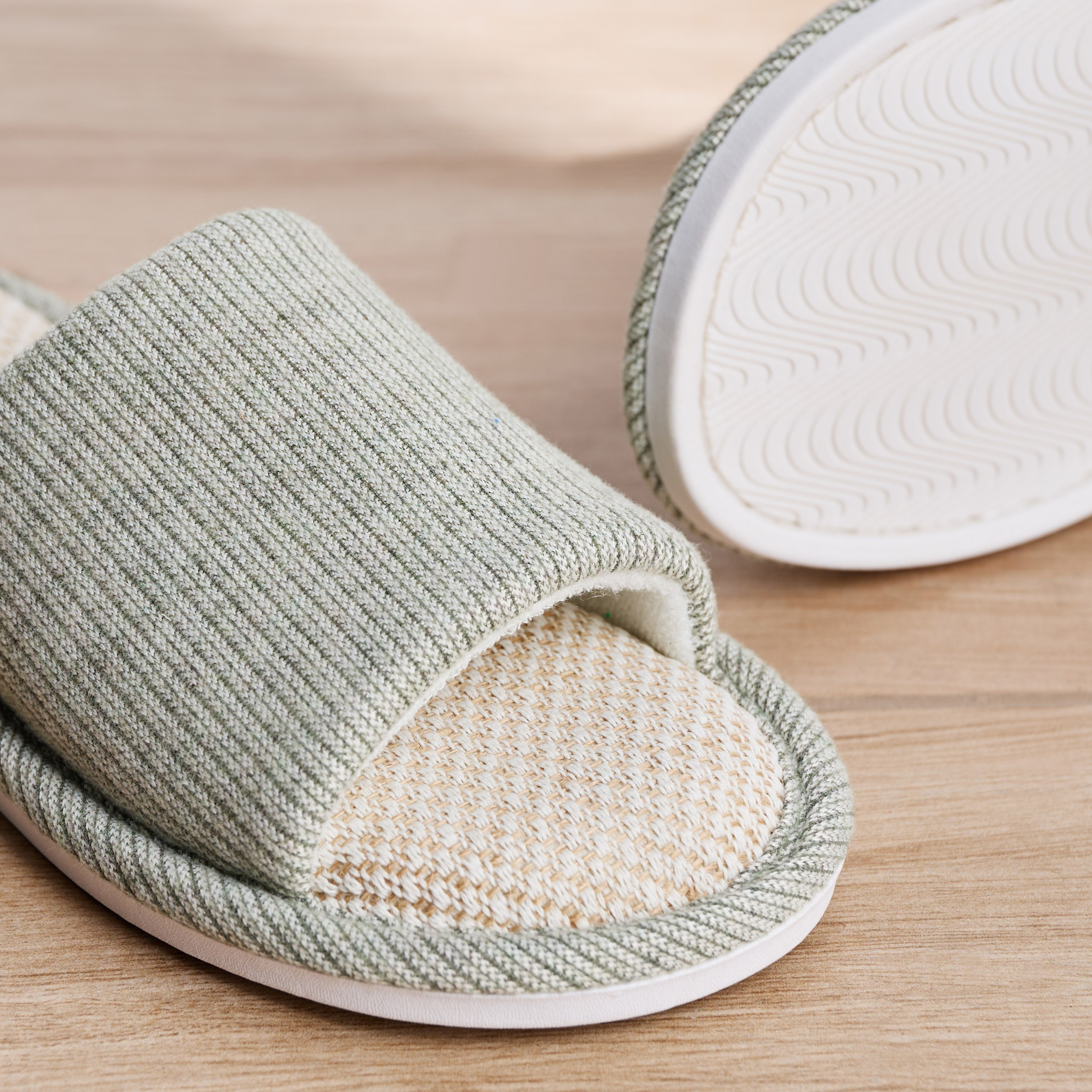 Kinaya Indoor Slippers - Small-Medium-household-bathandlaundry-bathlinen-bathrobesandslippers-slippers-image-3