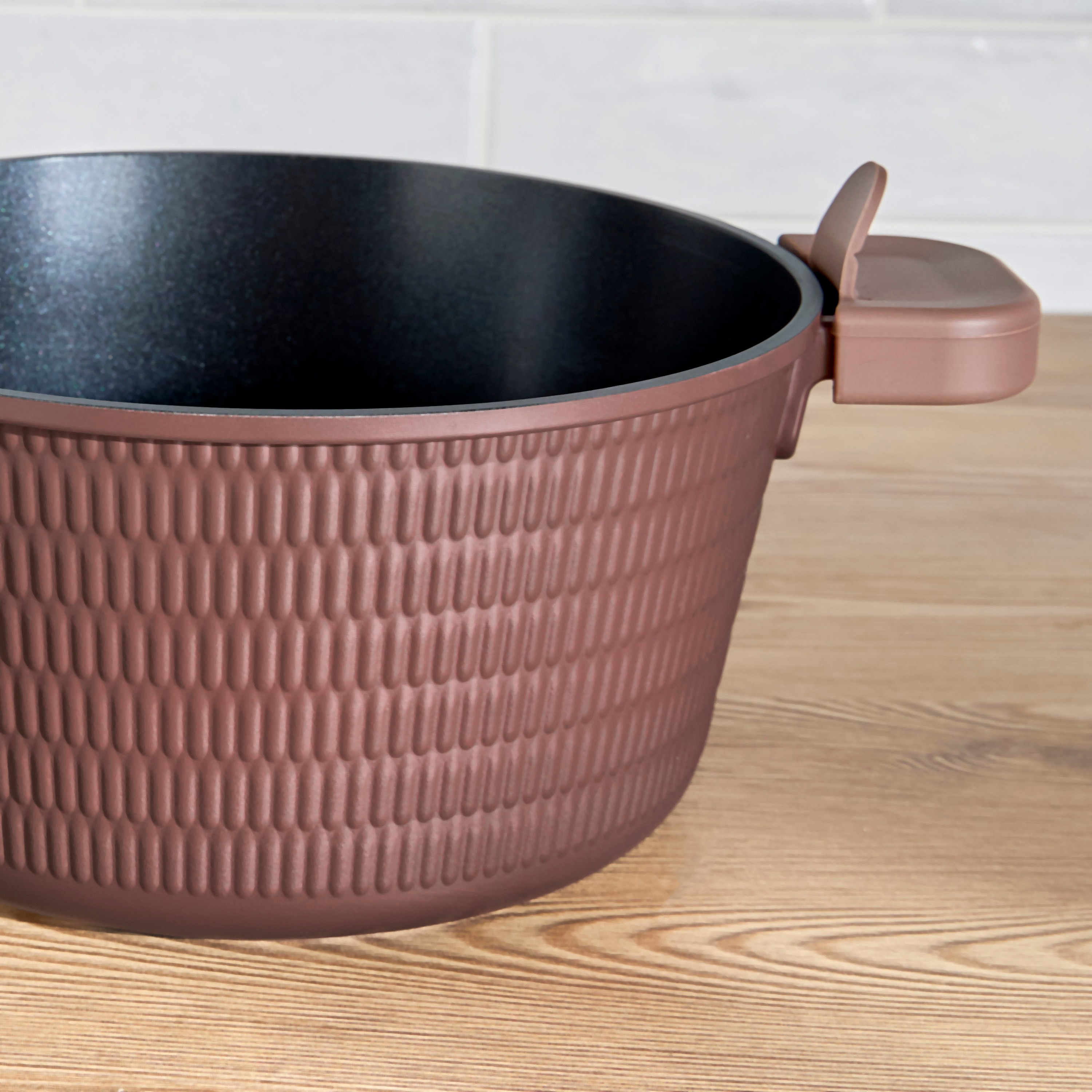 قدر من الألومنيوم المصبوب - سيينا - 4.4 لتر-household-kitchen-cookware-potsandpans-image-2