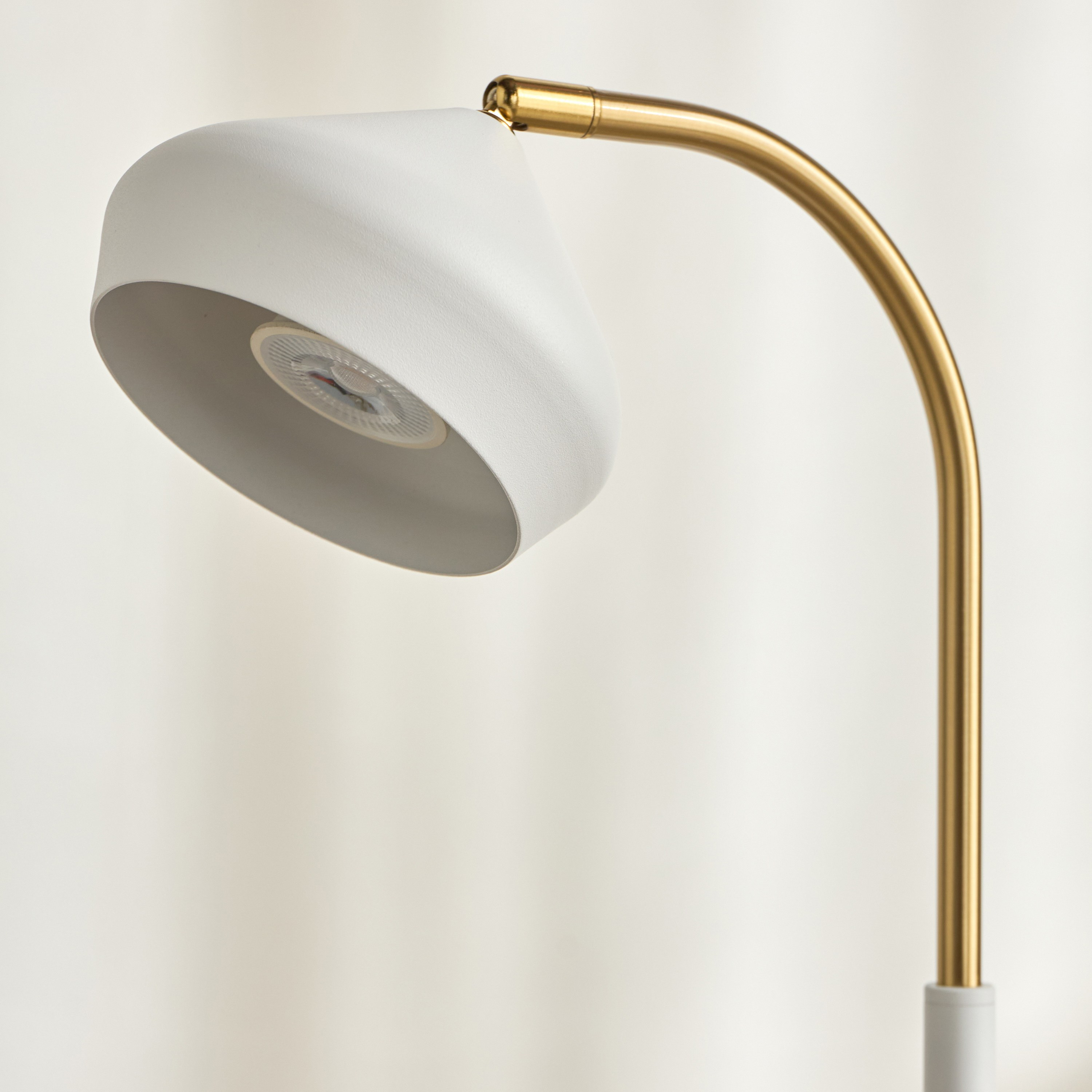 Fabel Metal Table Lamp - 50.5 cm-household-lighting-tableanddesklamps-image-3