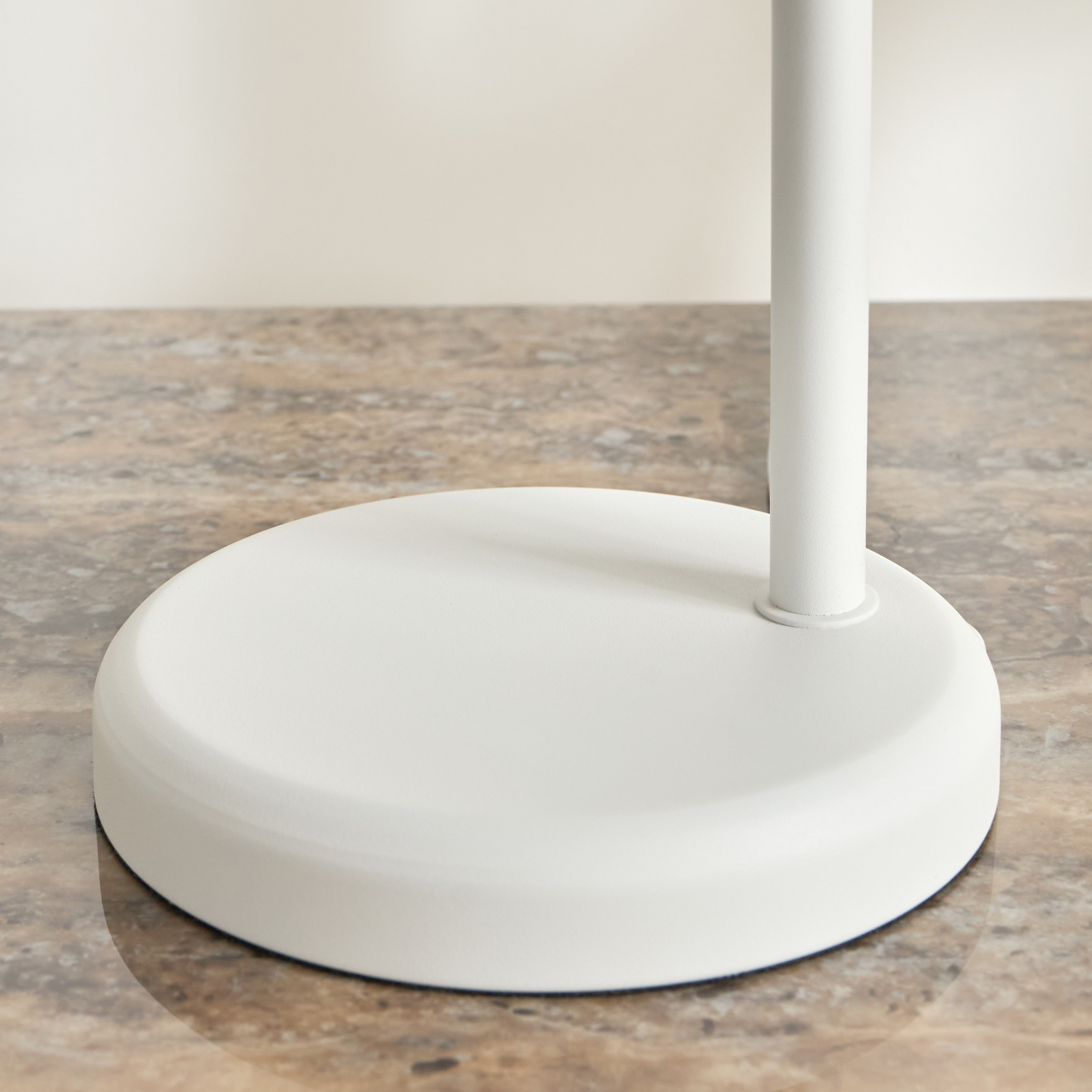 Fabel Metal Table Lamp - 50.5 cm-household-lighting-tableanddesklamps-image-4
