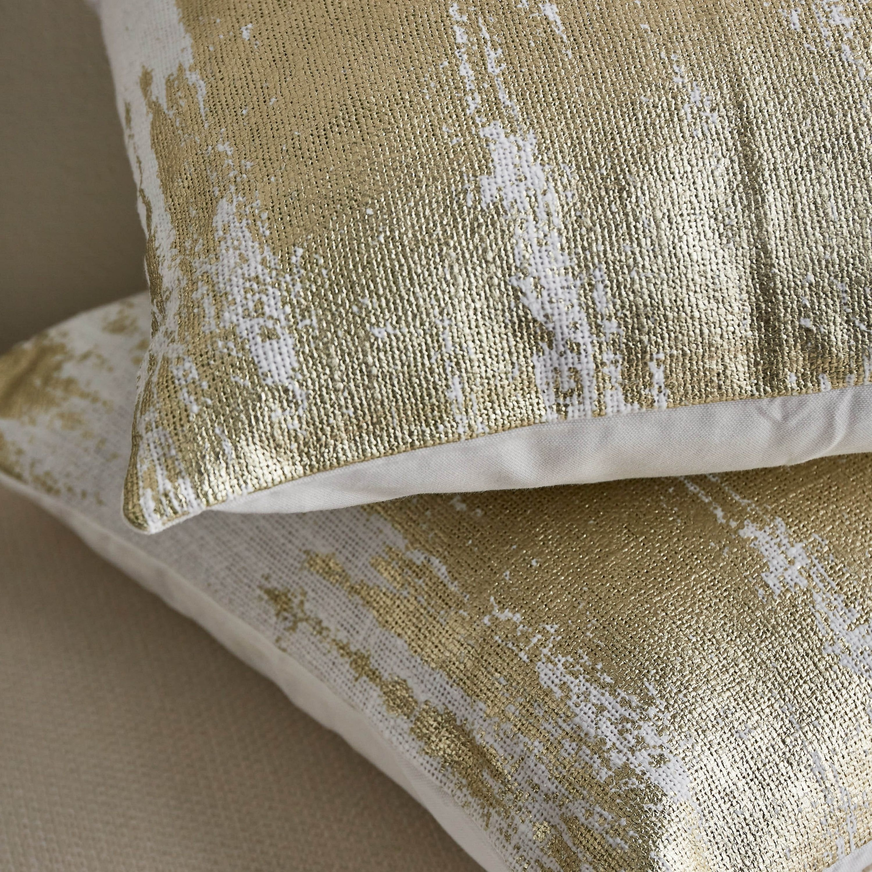 Bronzing 2-Piece Foil Printed Filled Cushion Set - 45x45 cm-household-cushionsandthrows-filledcushions-decorativecushions-image-2