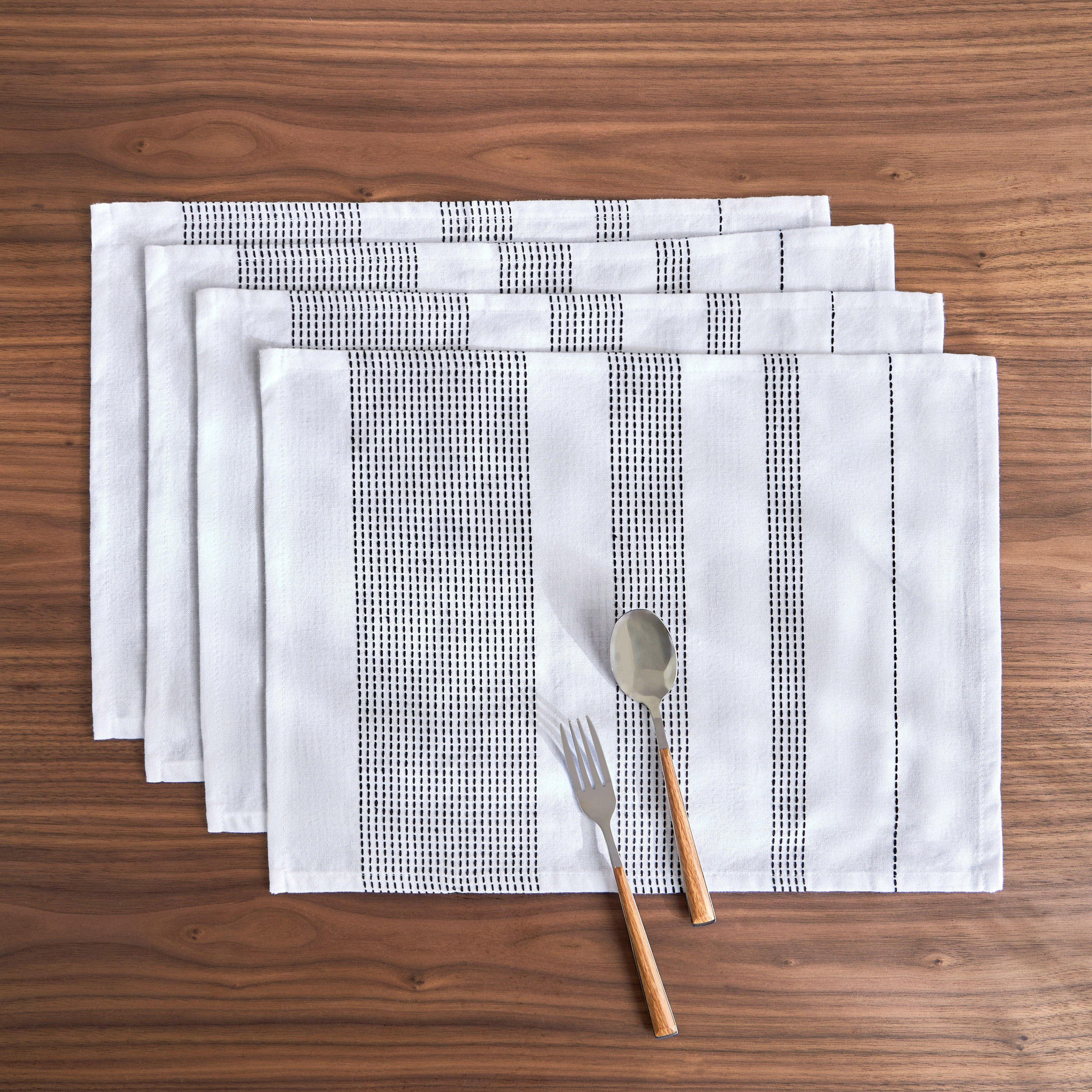 Maria 4-Piece Placemat Set-household-dining-tablelinen-placemats-image-1