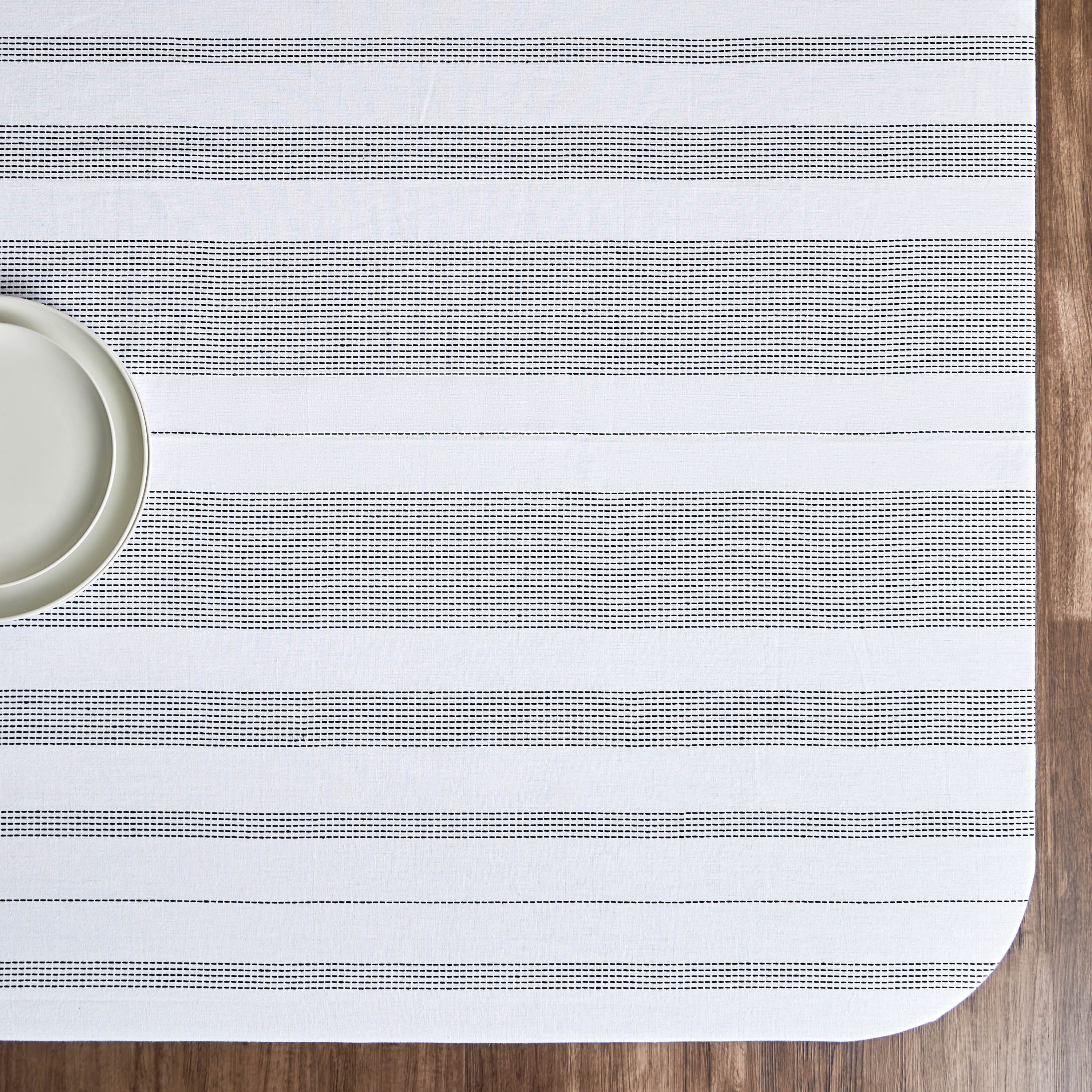 Maria Table Cover - 180x300 cm-household-dining-tablelinen-runnersandtablecovers-image-2
