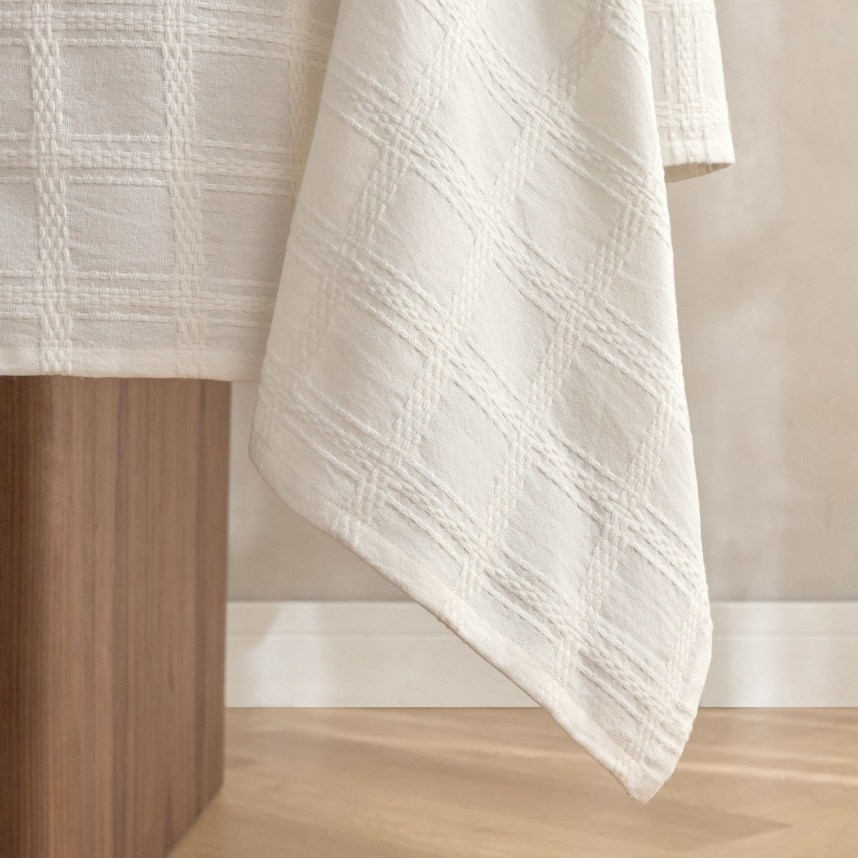 Dylan Table Cover - 150x250 cm-household-dining-tablelinen-runnersandtablecovers-image-3