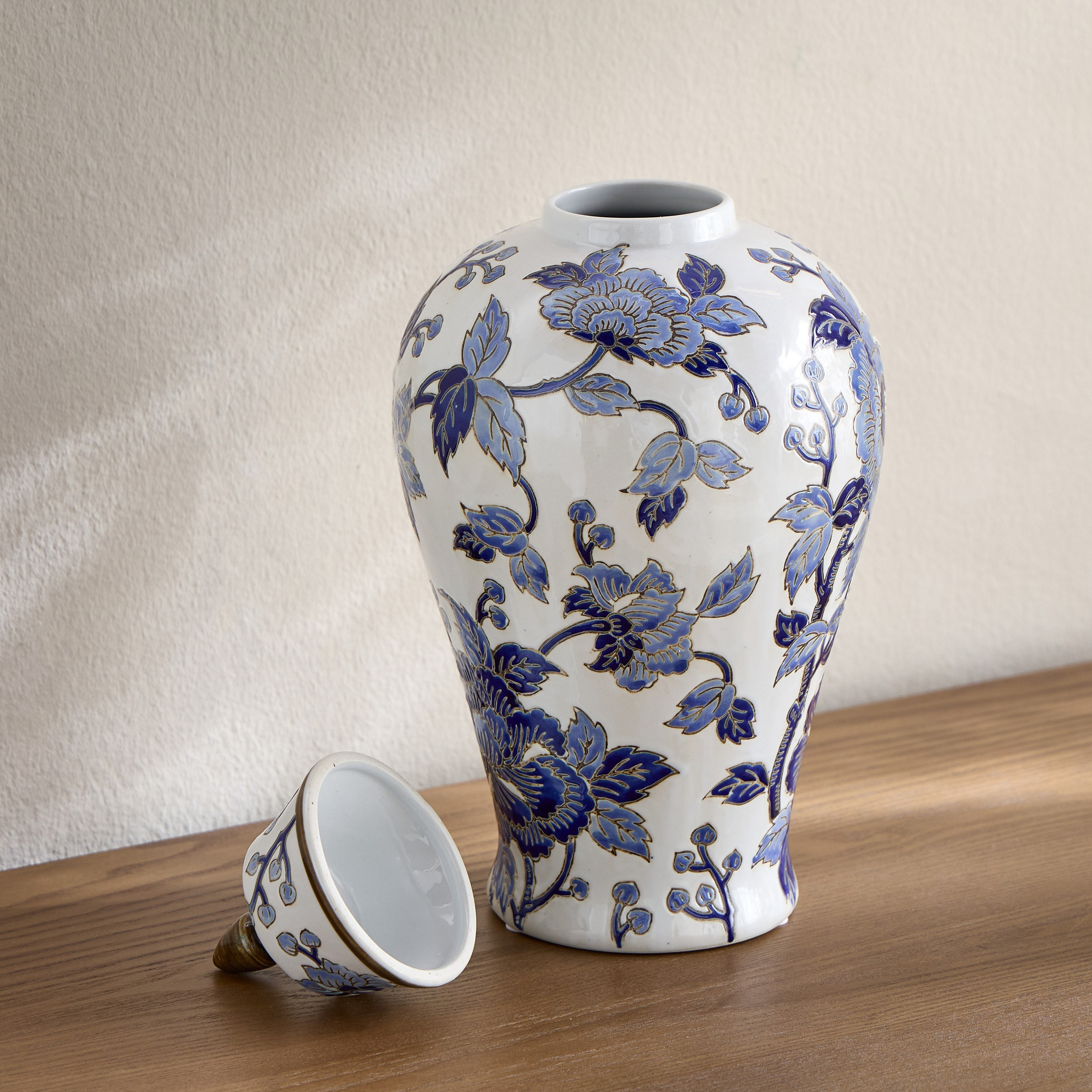 Orientale Akiba Chinoiserie Porcelain Vase - 19 cm-household-decor-vasesandbowls-image-2