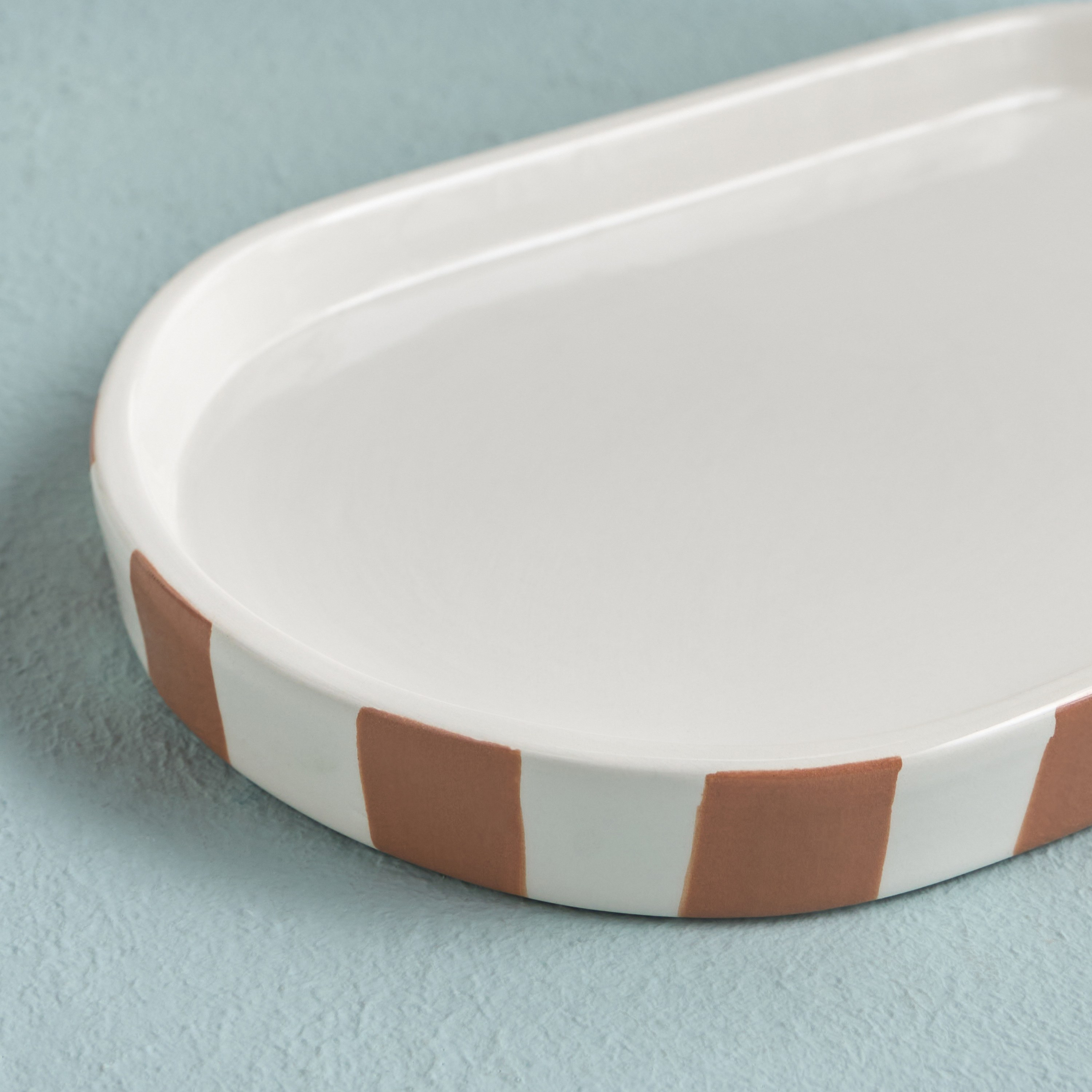 Cevia Towel Tray-household-bathandlaundry-bathaccessories-toweltraysandplatforms-image-2