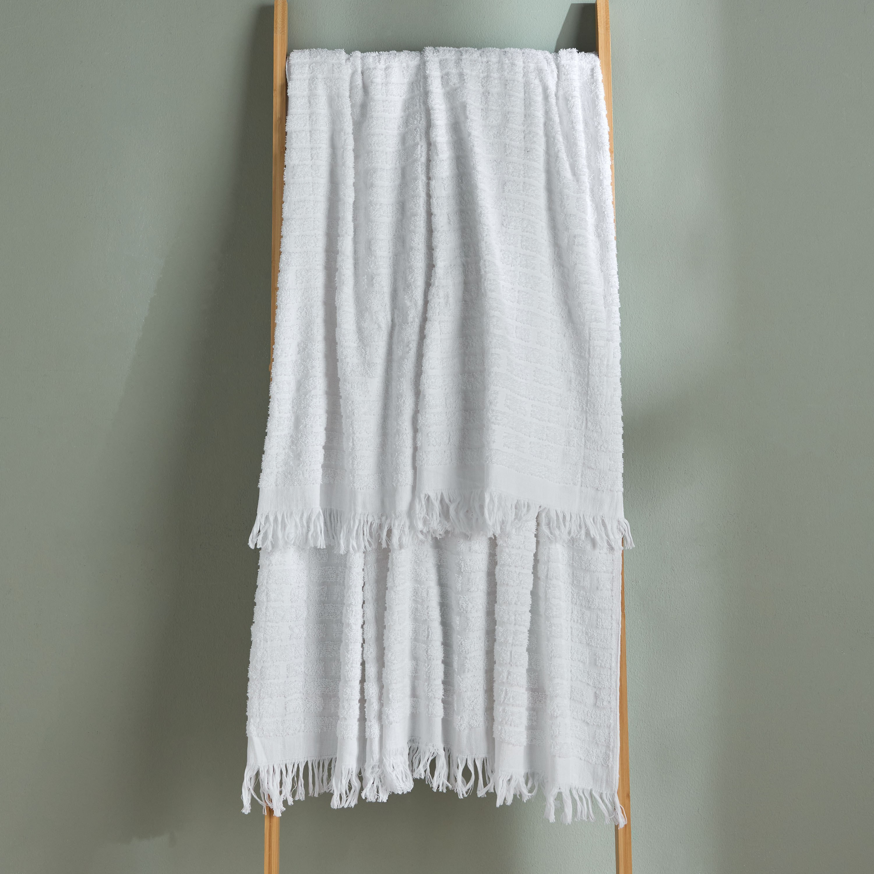 Noora Hajj and Umrah Brick 2-Piece 300 GSM Cotton Towel Set - 110x220 cm-household-bathandlaundry-bathlinen-towels-image-3