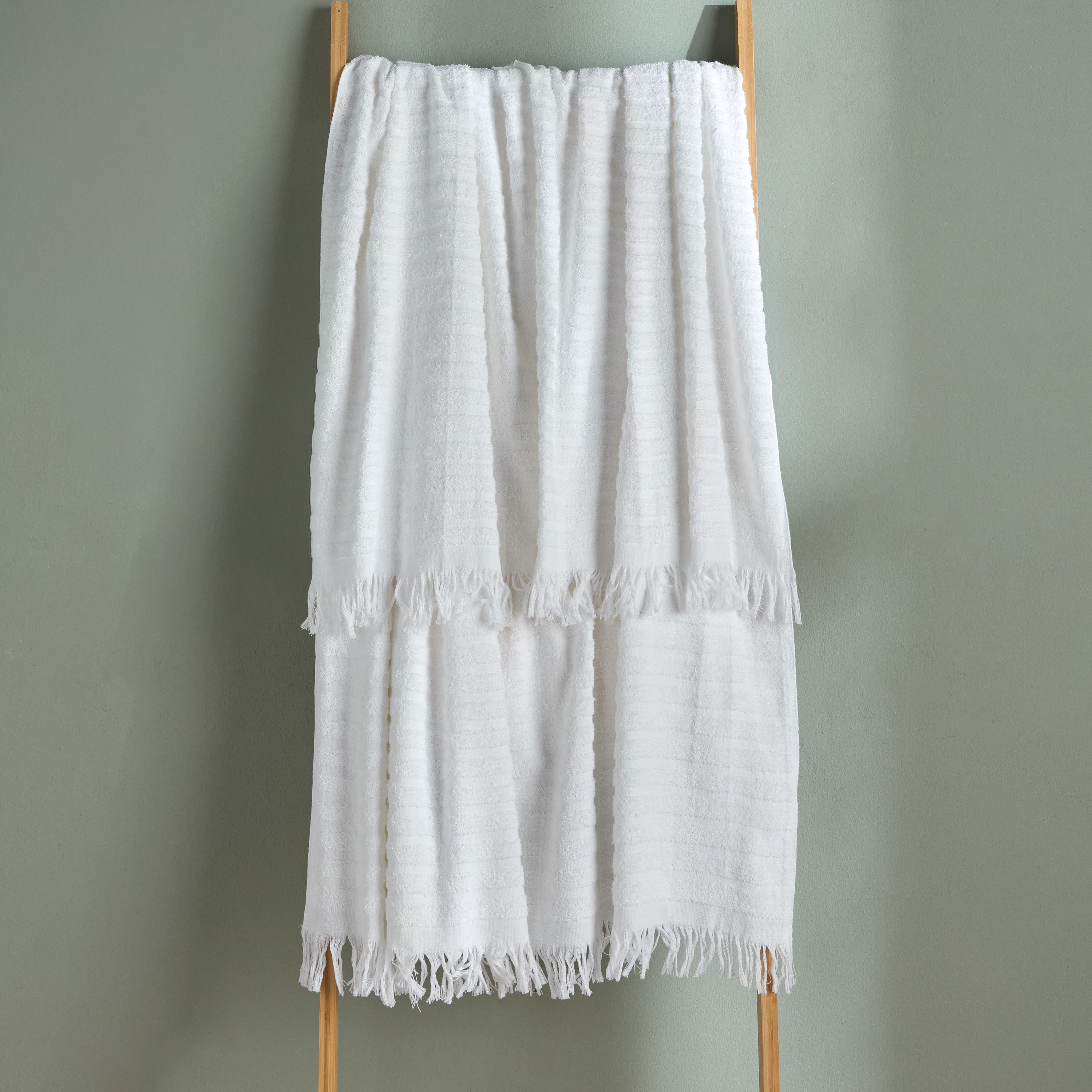 طقم إحرام قطن فاخر قطعتين 300 غرام لكل متر مربع - نورا - 110x220 سم-household-bathandlaundry-bathlinen-towels-image-3