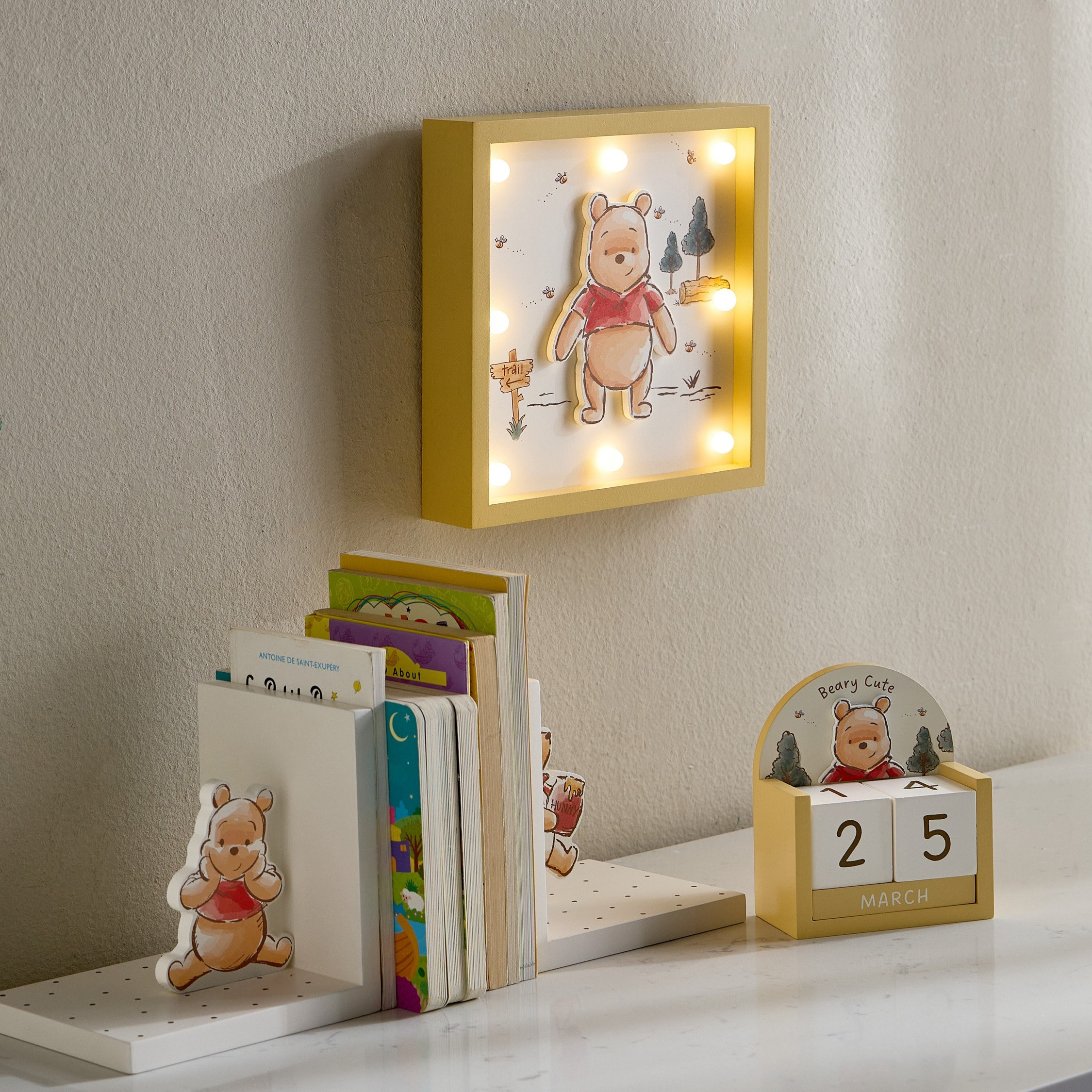 Winnie the Pooh 2-Piece Bookend Set - 15 cm-babyandkids-decorandlighting-decor-decoraccessories-image-5