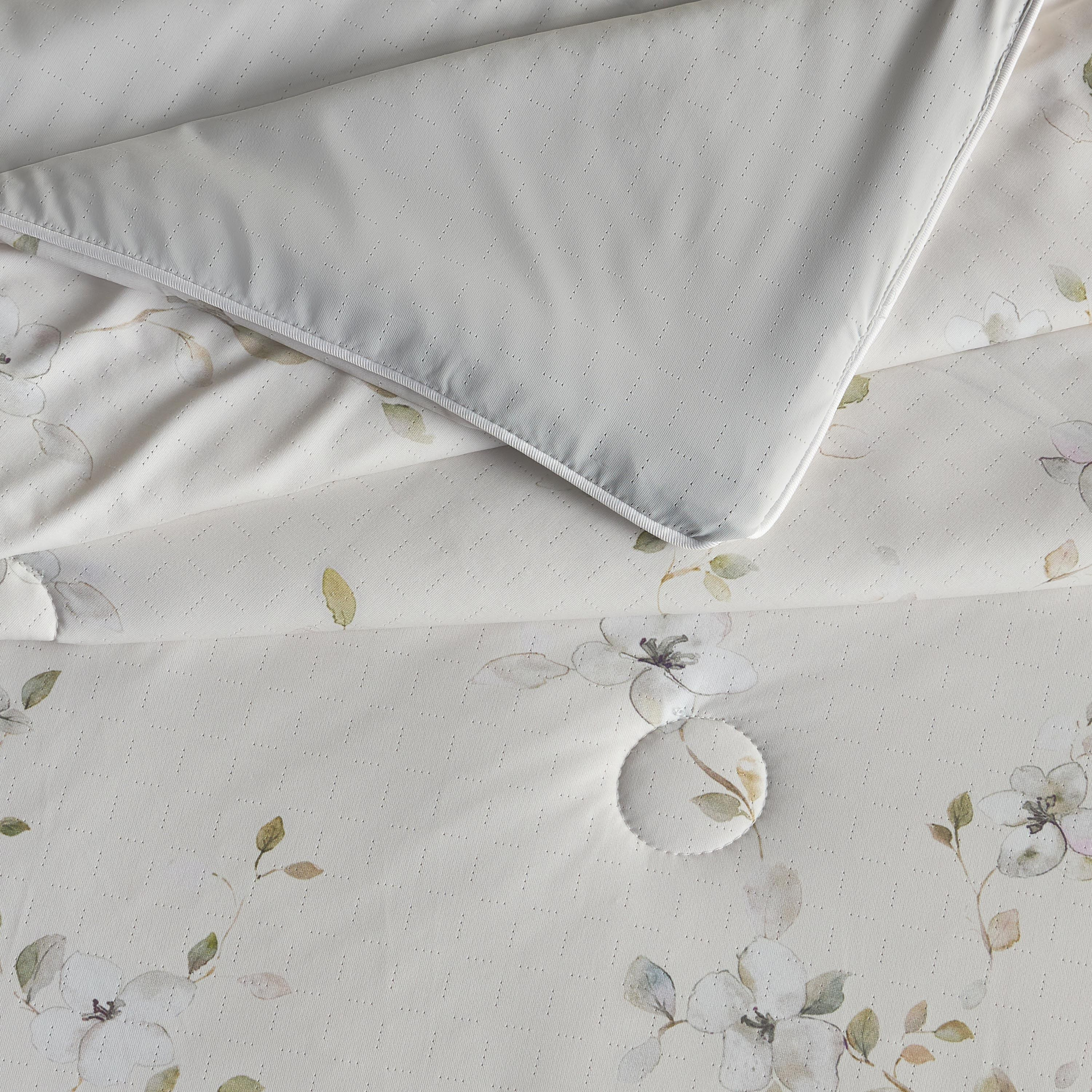 Liz Lyocell Queen Blanket - 220x240 cm-household-bedding-blankets-image-3