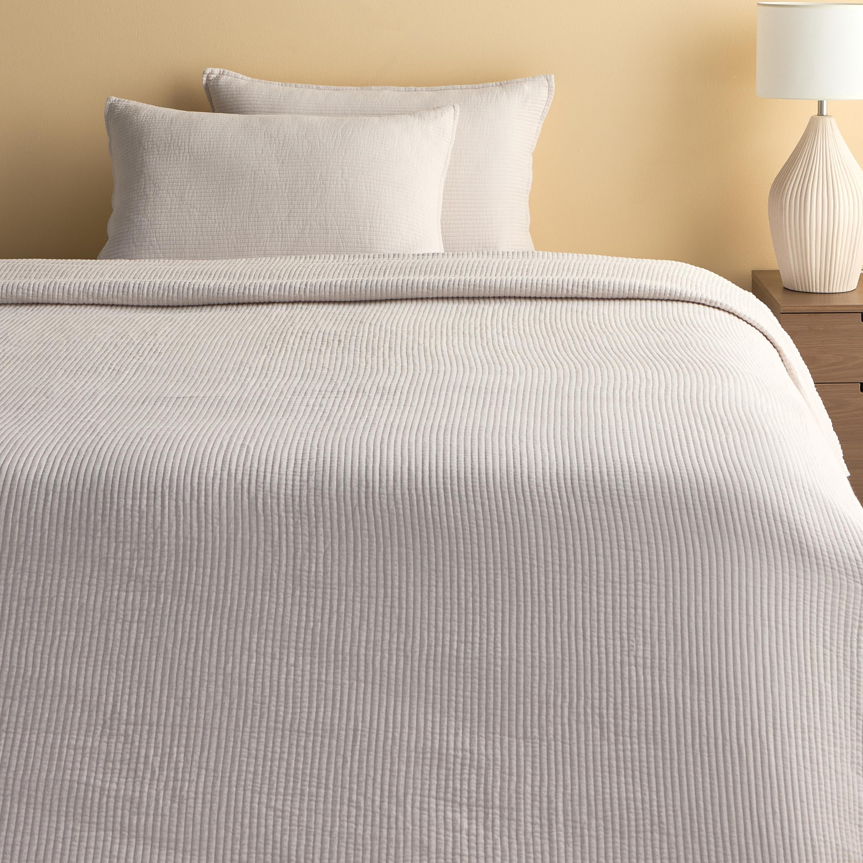 Deia Cotton 3-Piece Super King Bedspread Set - 240x260 cm-household-bedding-comfortersandbedspreads-bedspreads-image-2